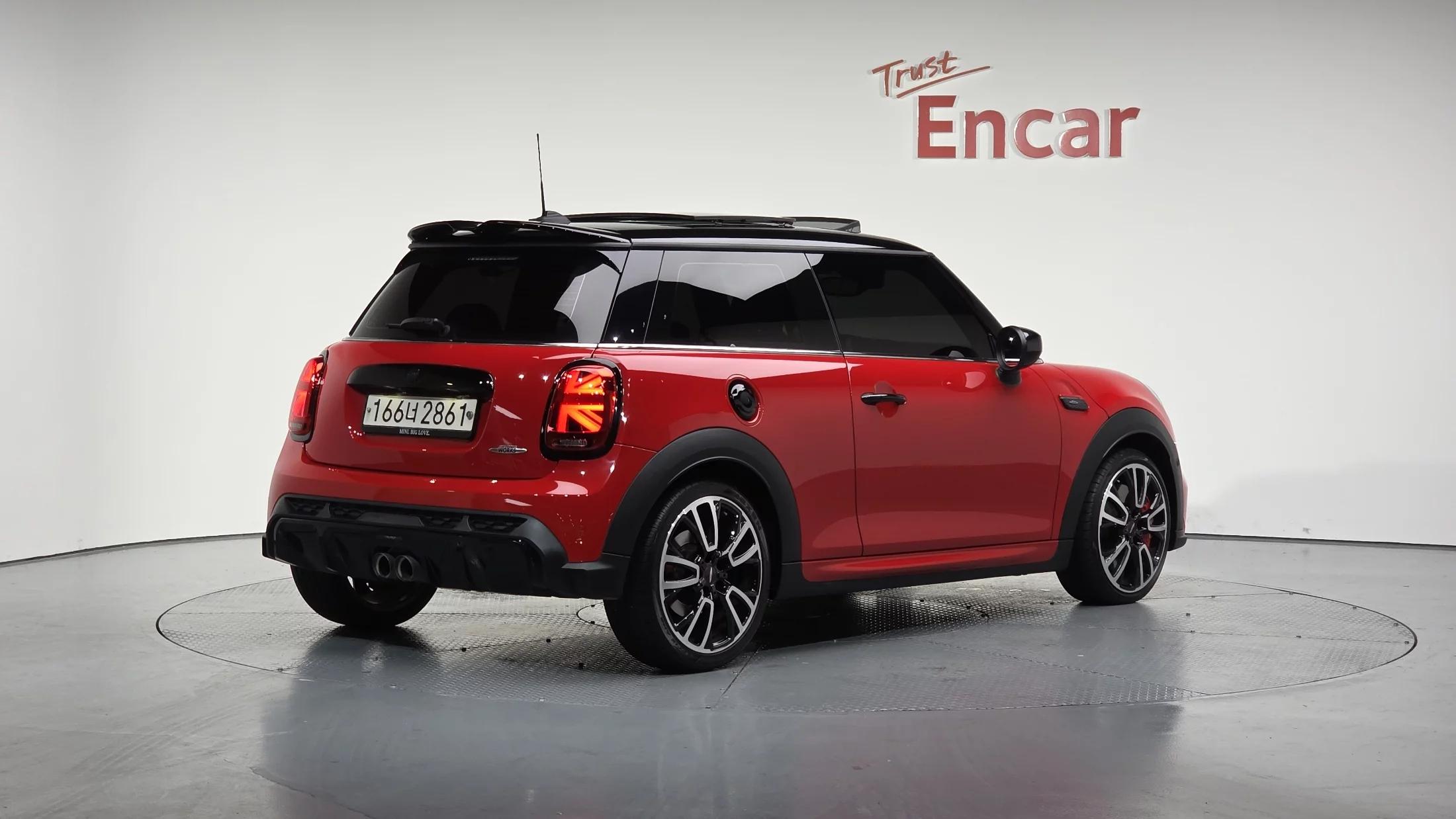 MINI Cooper JCW 3rd Generation, 2023 г. 26366 км.