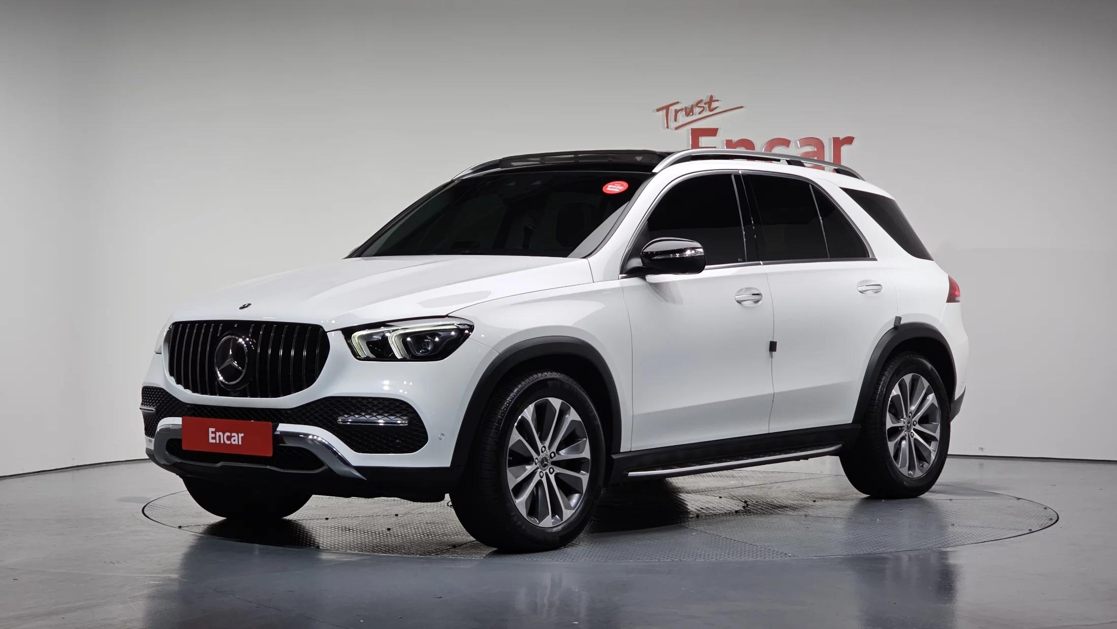 Mercedes-Benz GLE-Class GLE300d 4MATIC, 2021 г. 74930 км.