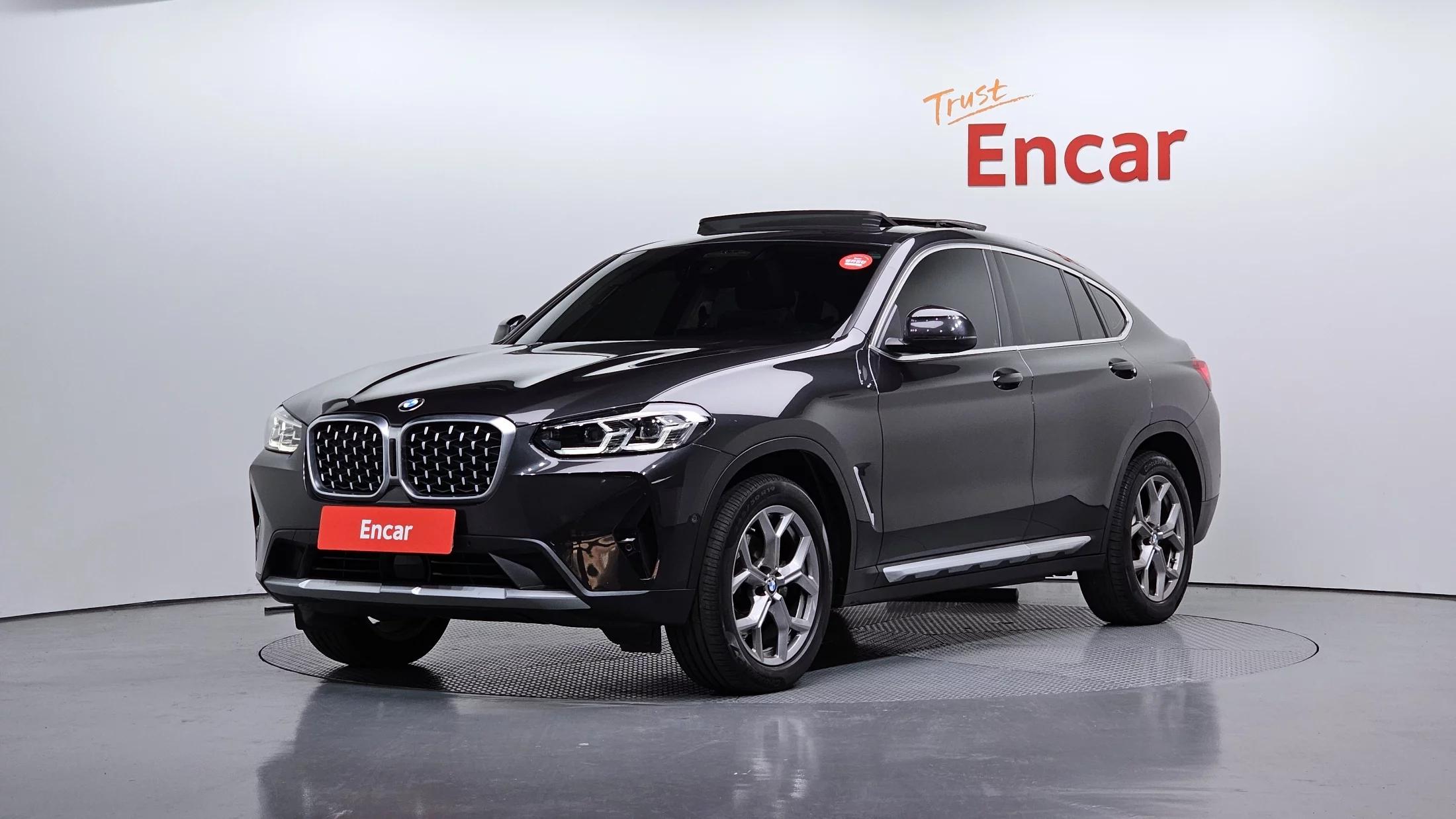 BMW X4 xDrive20i xLine, 2023 г. 58323 км.