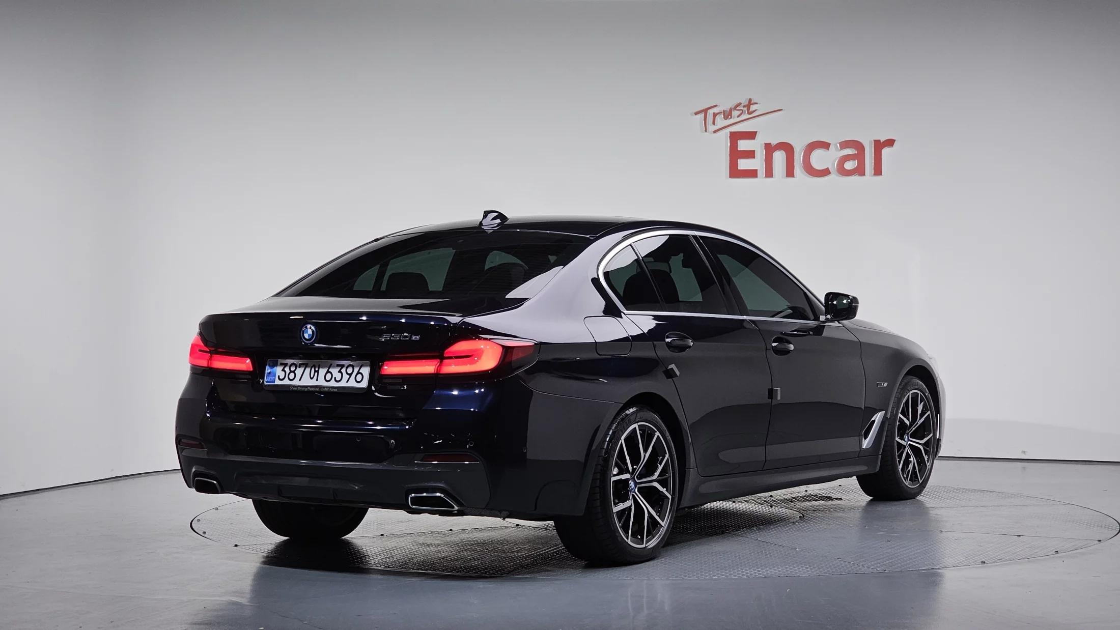BMW 5-Series 530e M Sport, гибрид, 2022 г. 46052 км.