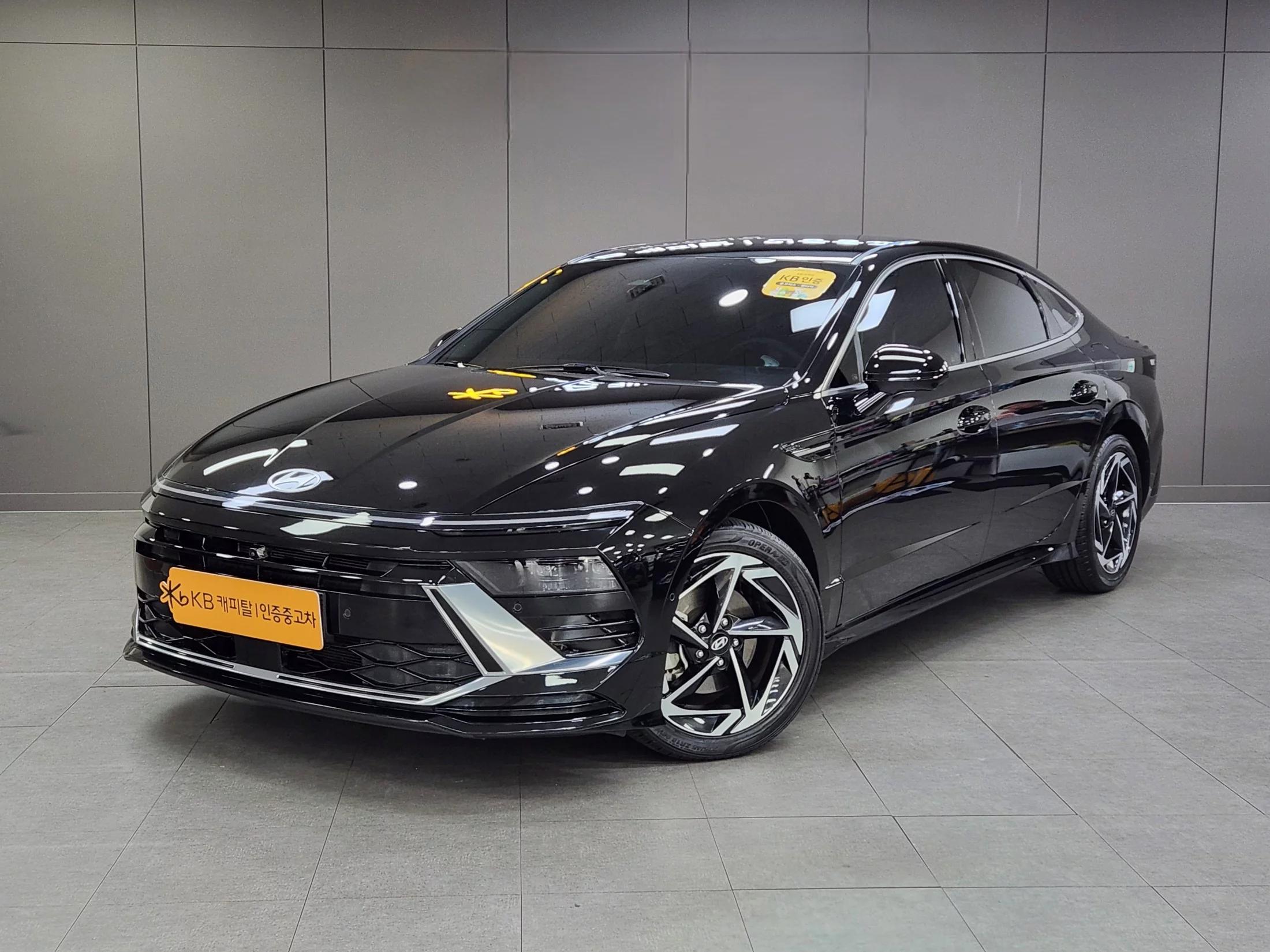 Hyundai Sonata 2.0 Exclusive, 2023 г. 31576 км.