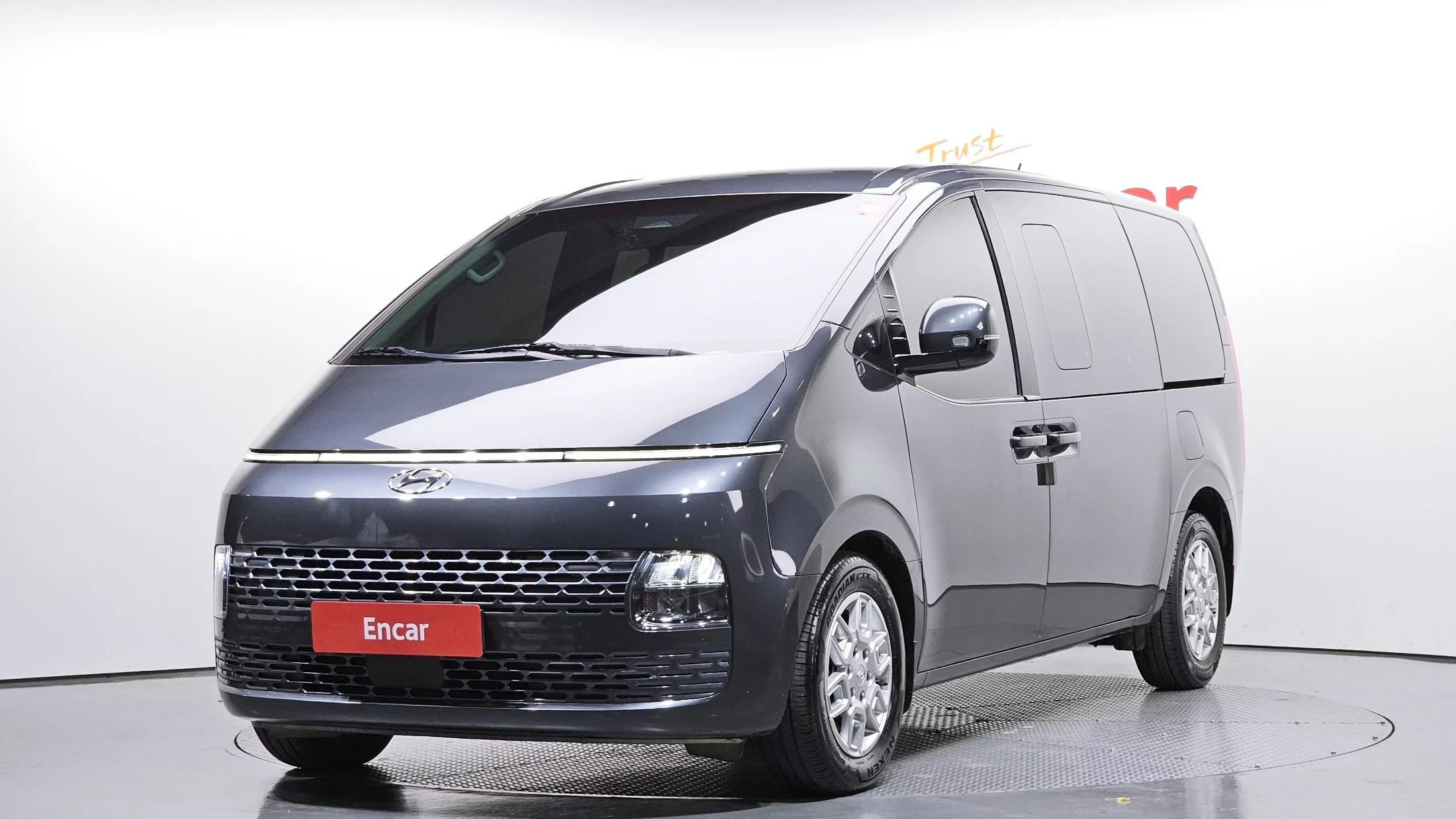Hyundai Staria L3.5 Cargo 5-Seater Modern, 2022 г. 74687 км.