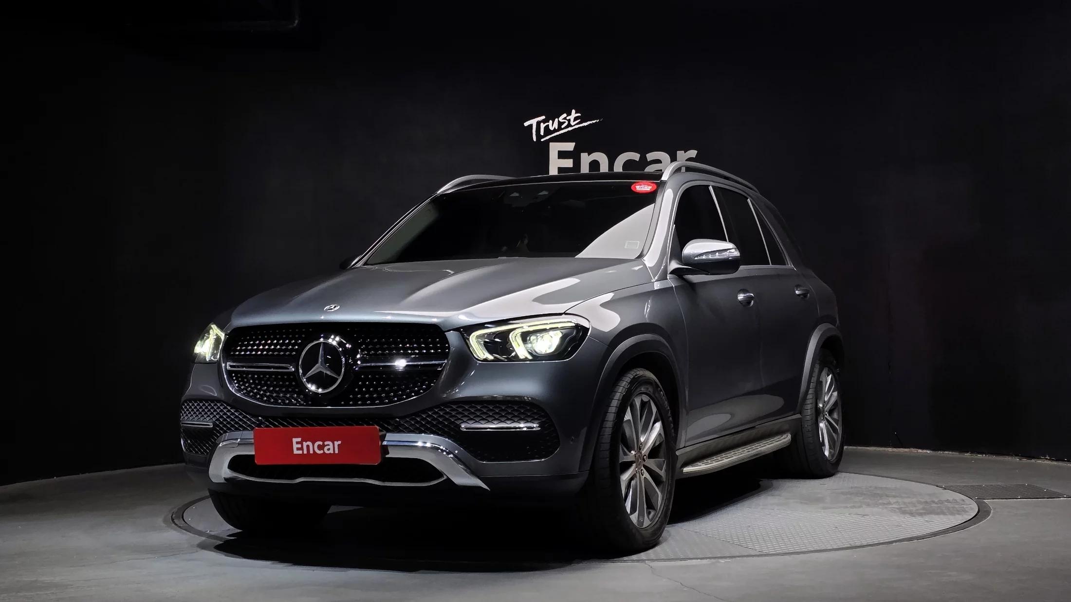 Mercedes-Benz GLE-Class GLE300d 4MATIC, 2021 г. 95930 км.
