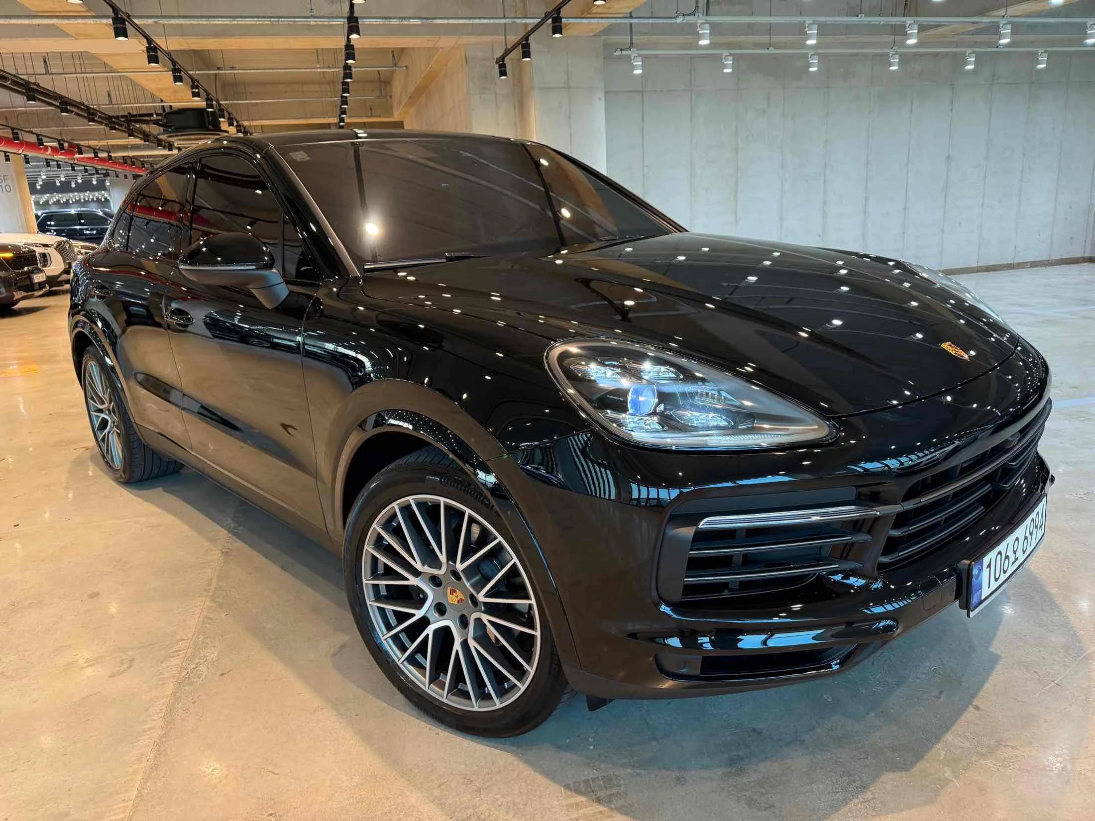Porsche CAYENNE 3.0 COUPE PLATINUM EDITION, 2023 г. 14223 км.