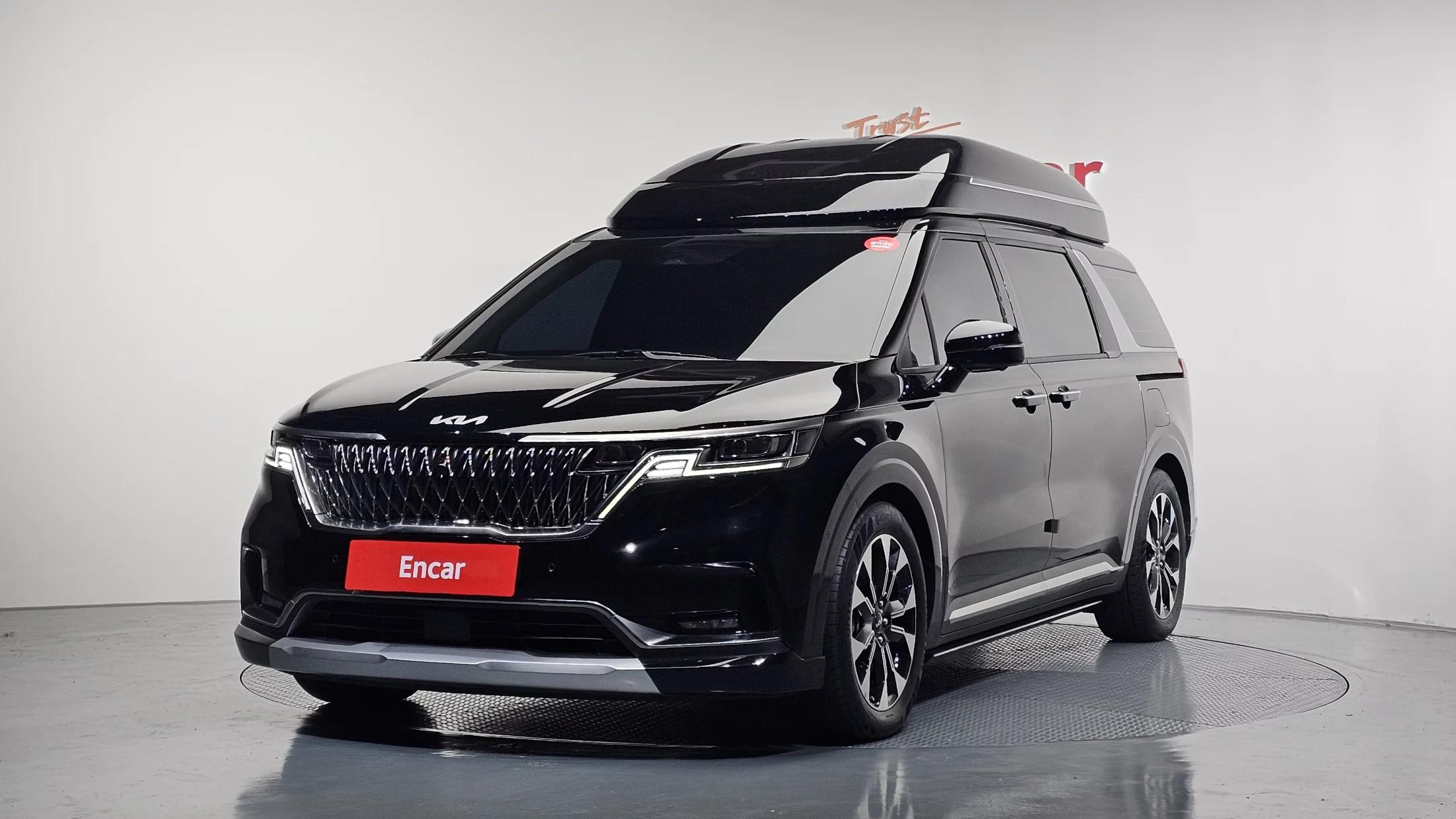 Kia Carnival Gasoline 9-Seater Hi-Limousine Signature, 2022 г. 33793 км.