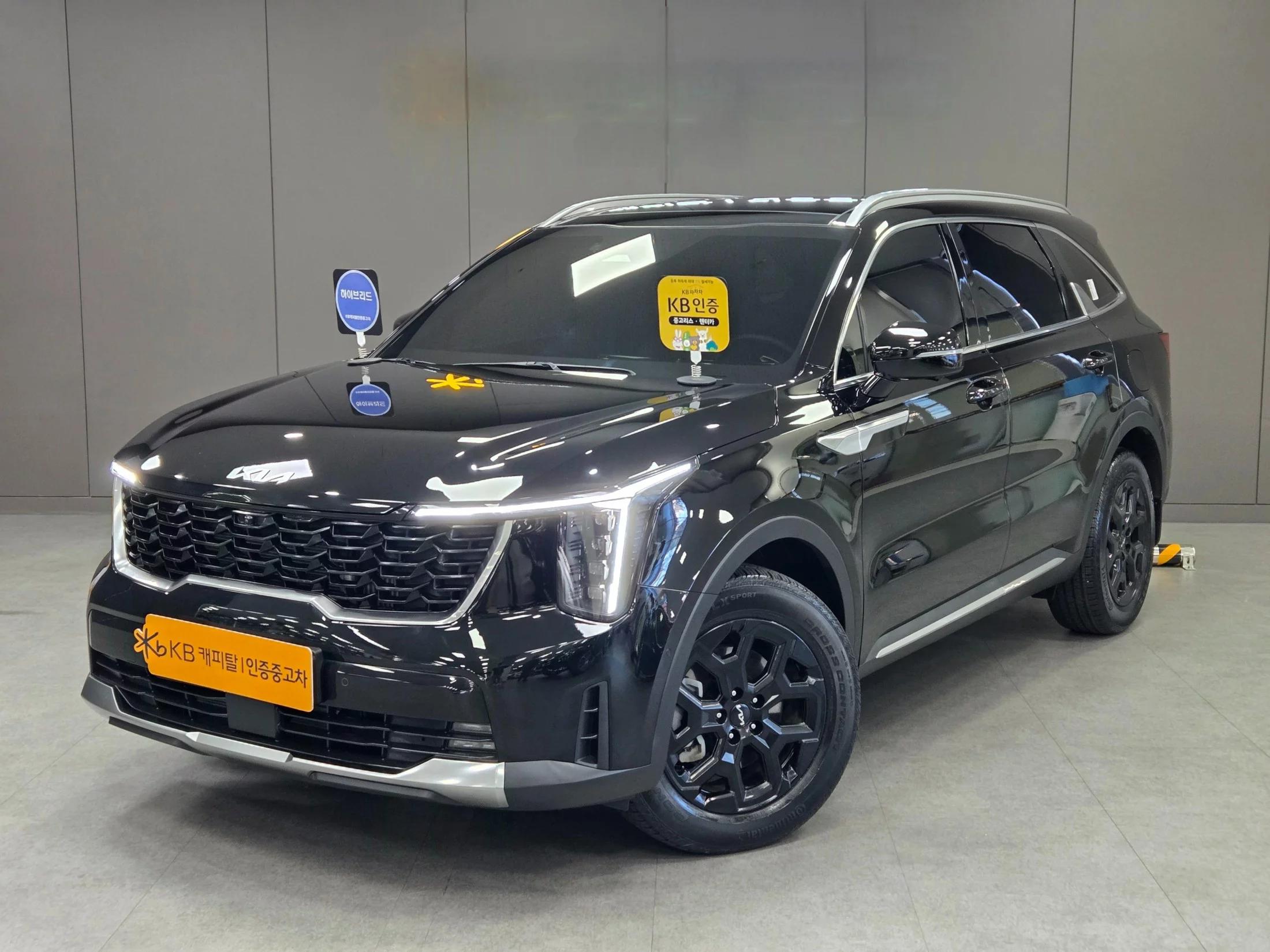 Kia Sorento HEV 1.6 2WD Noblesse, гибрид, 2024 г. 28155 км.