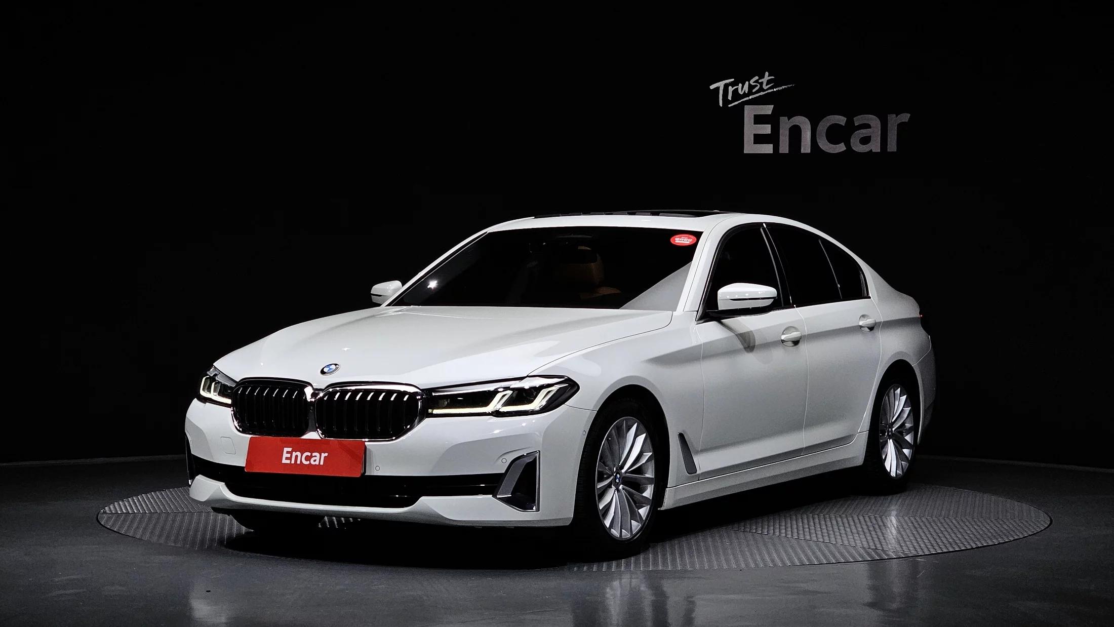 BMW 5-Series 520i Luxury, 2021 г. 56044 км.