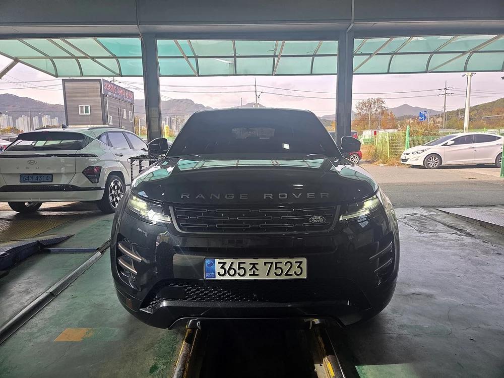 Land Rover RANGE ROVER EVOQUE P250 Dynamic SE, 2024 г. 4413 км.