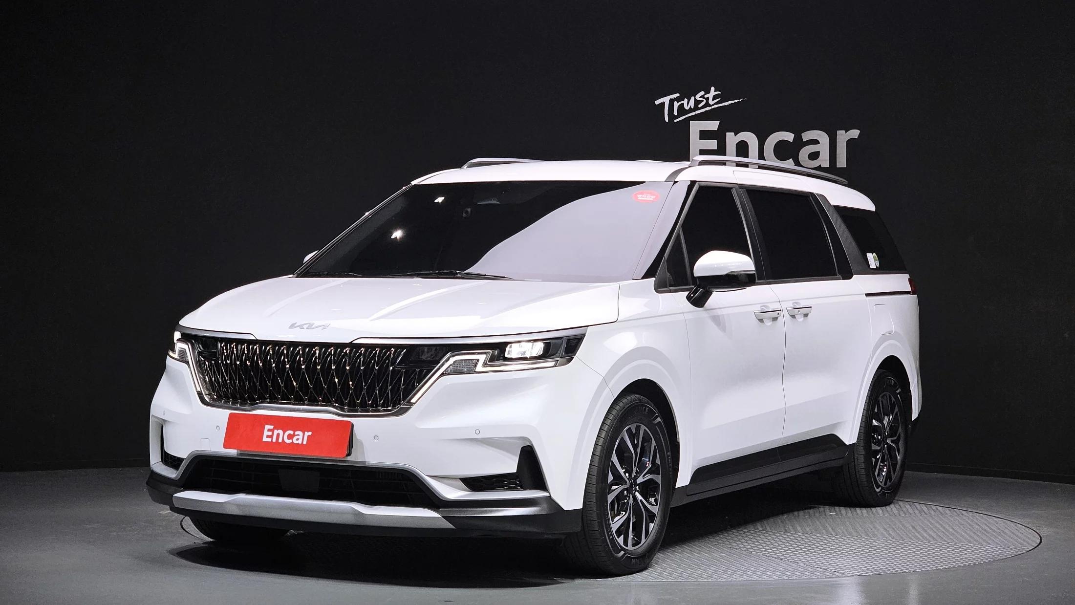 Kia Carnival 9-Seater Prestige, 2022 г. 37038 км.