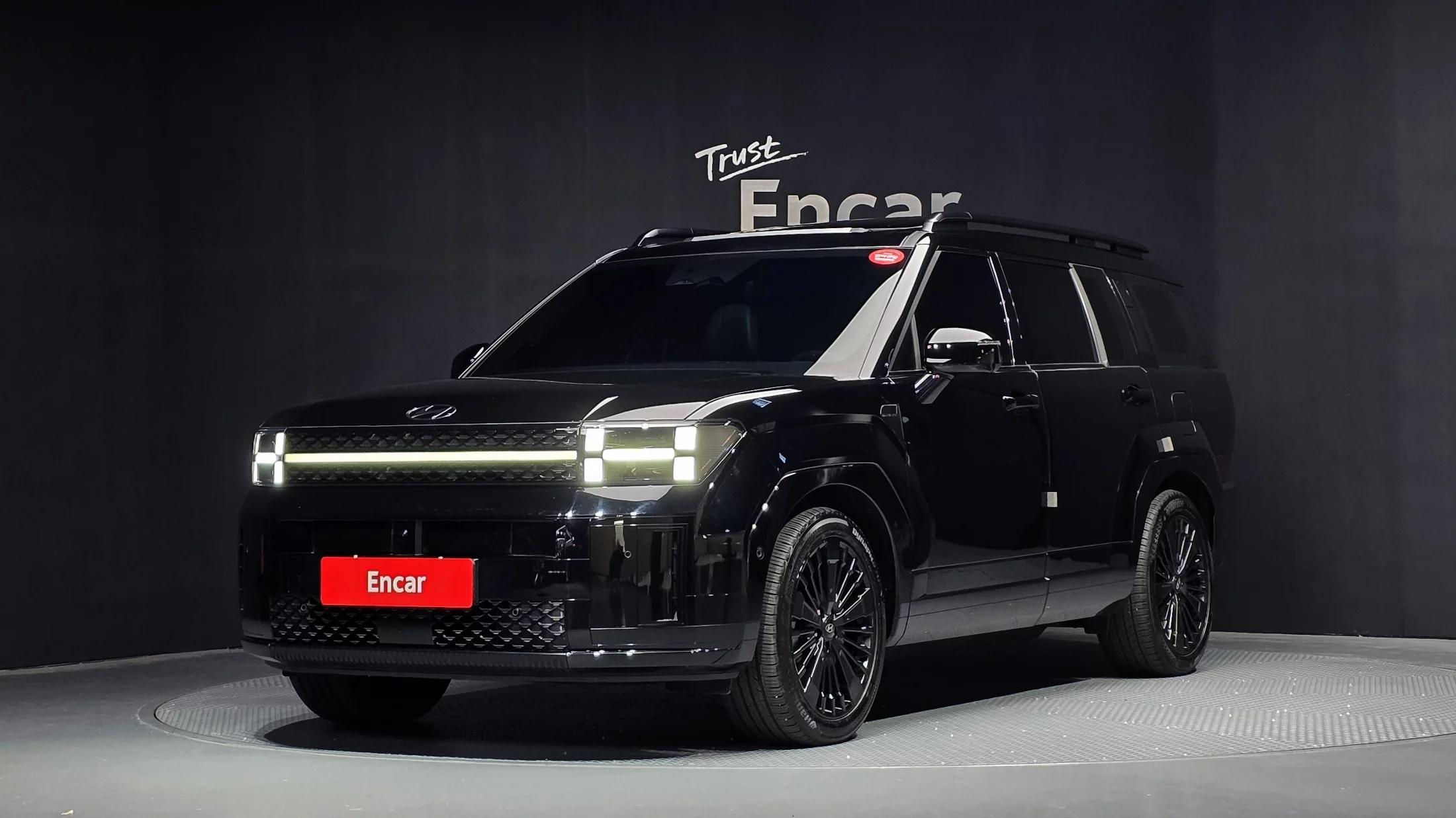 Hyundai Santa Fe HEV 1.6 4WD Calligraphy, гибрид, 2023 г. 30318 км.