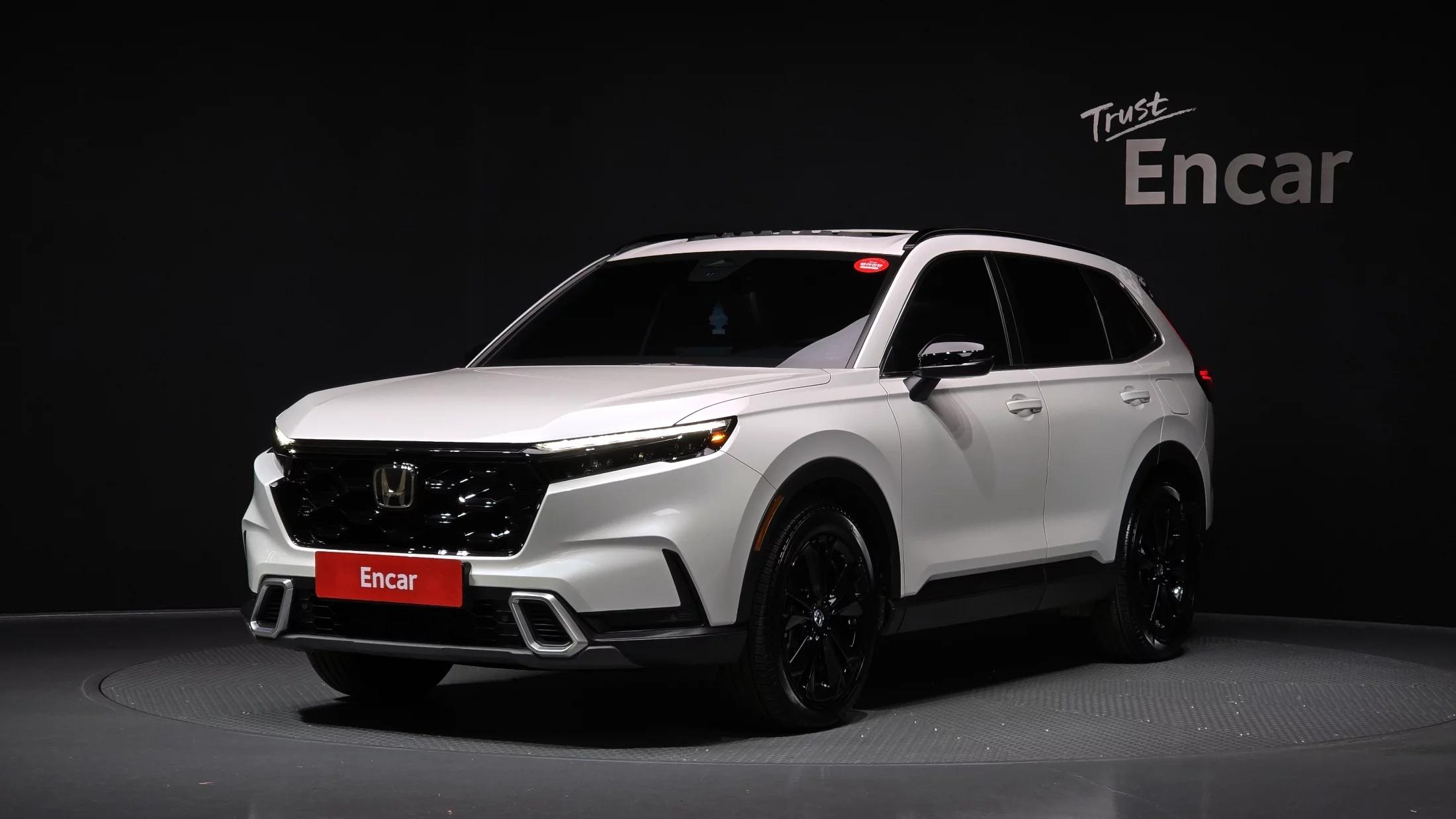 Honda CR-V 2.0 Hybrid Touring 2WD, гибрид, 2023 г. 9646 км.