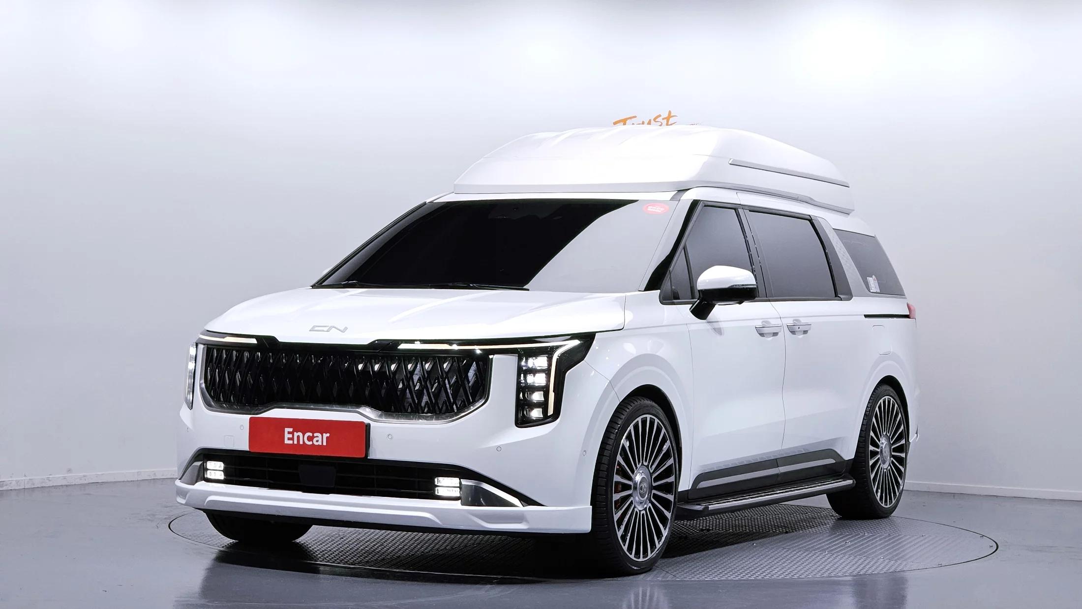 Kia Carnival Gasoline 9-Seater Hi Limousine (7-seater Limousine(Special vehicle), 2024 г. 45539 км.