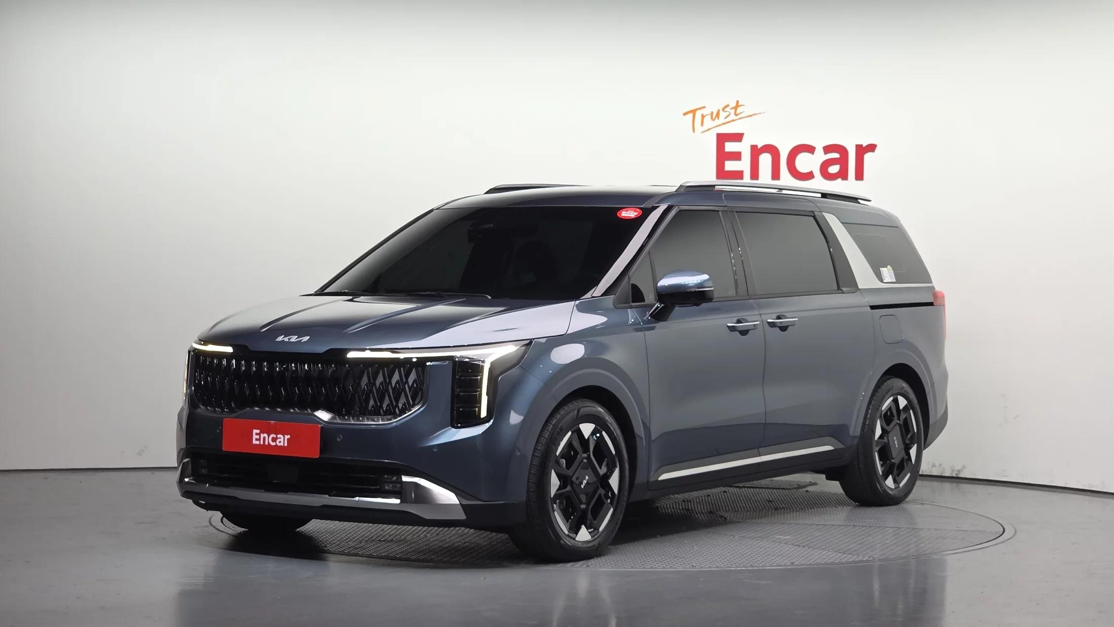 Kia Carnival 7-Seater Outdoor Noblesse, 2024 г. 36189 км.