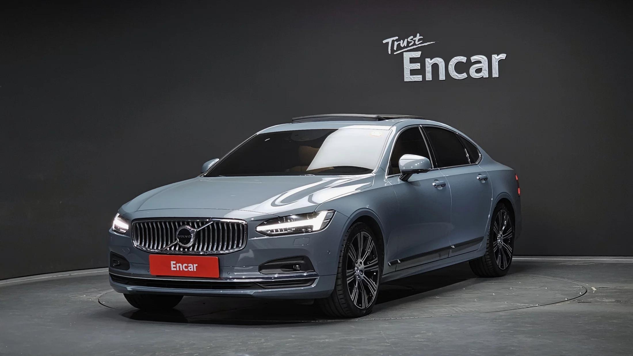 Volvo S90 B6 AWD Inscription, 2021 г. 25695 км.