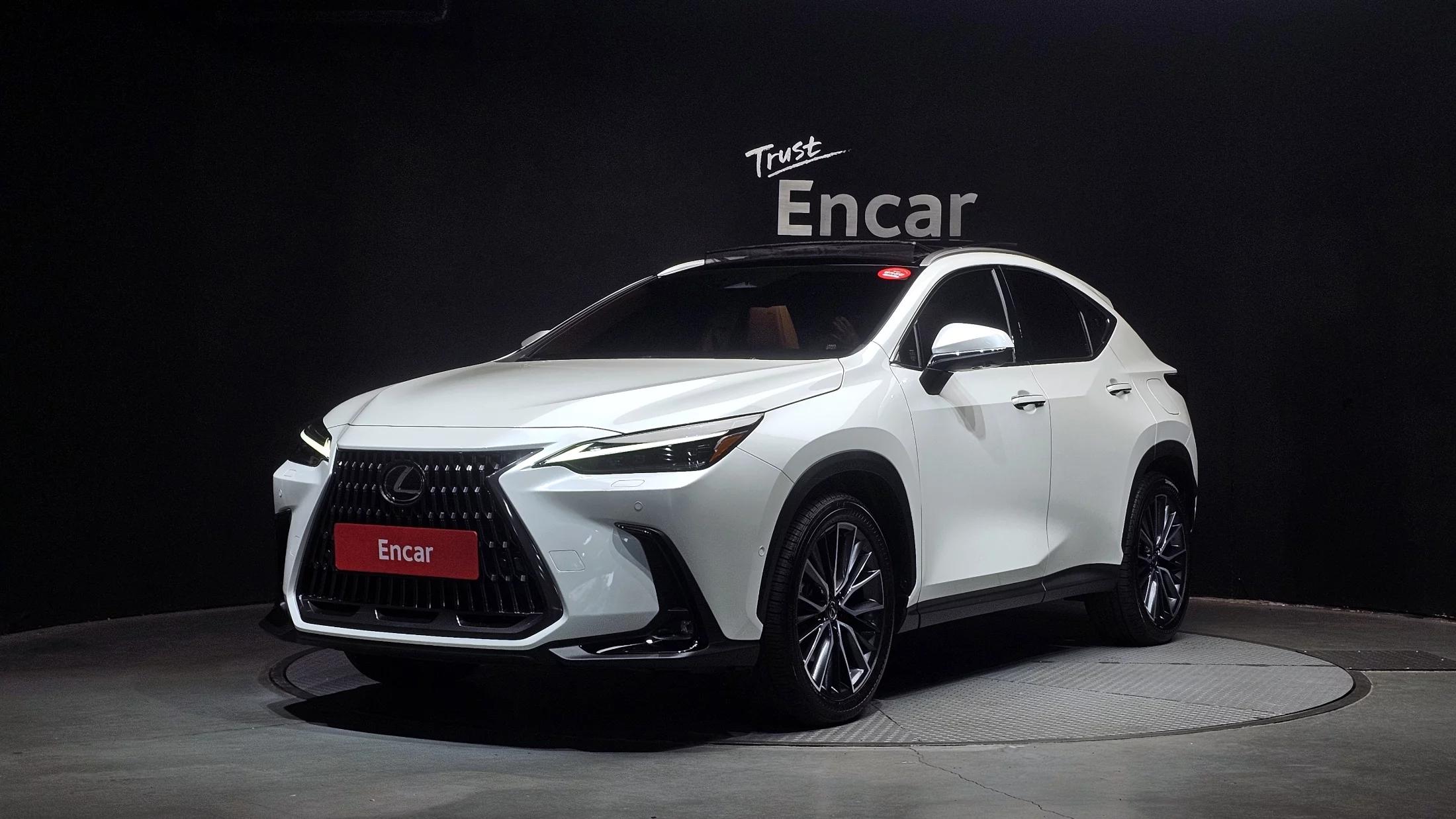 Lexus NX350h Luxury, гибрид, 2024 г. 6047 км.