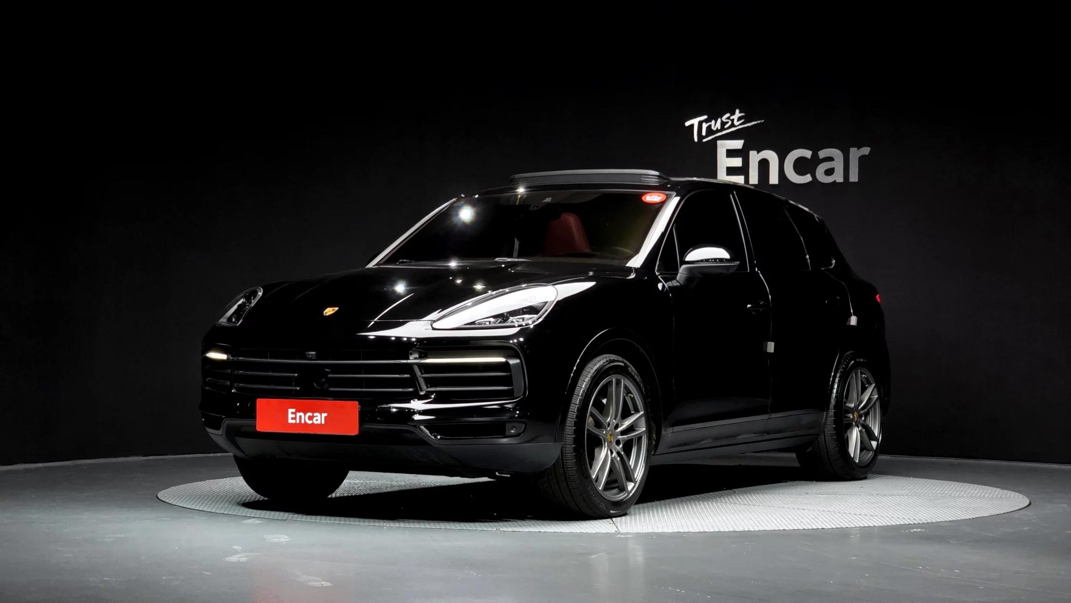 Porsche CAYENNE 3.0 PLATINUM EDITION, 2023 г. 44333 км.