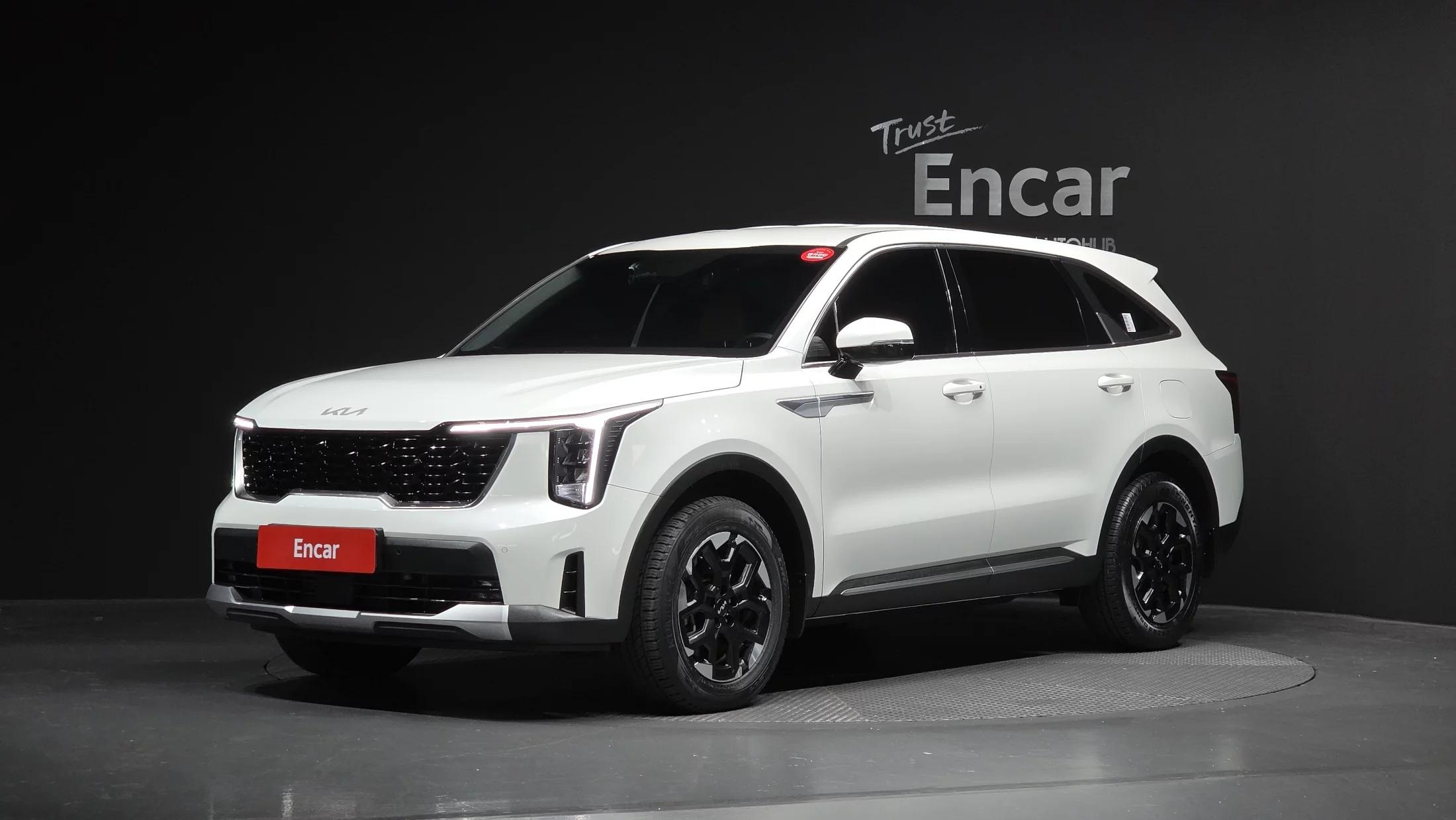 Kia Sorento Gasoline 2.5T 2WD Prestige, 2024 г. 13744 км.