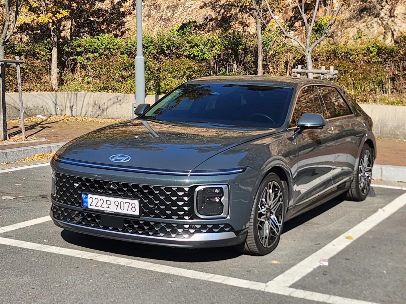 Hyundai Grandeur Exclusive, гибрид, 2023 г. 48482 км.