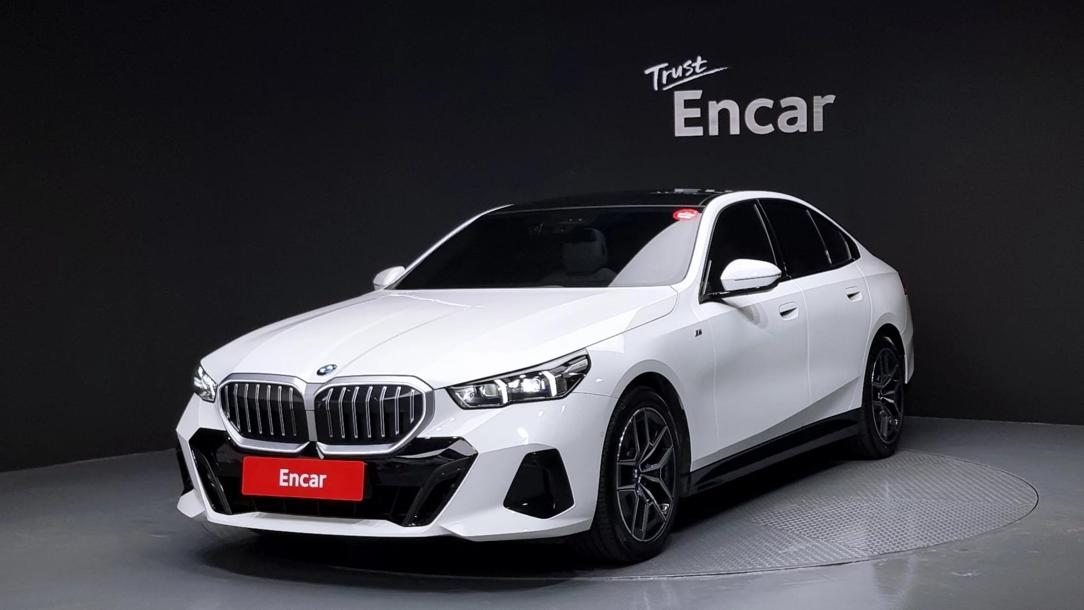 BMW 5-Series 520i M Sport, 2024 г. 34098 км.