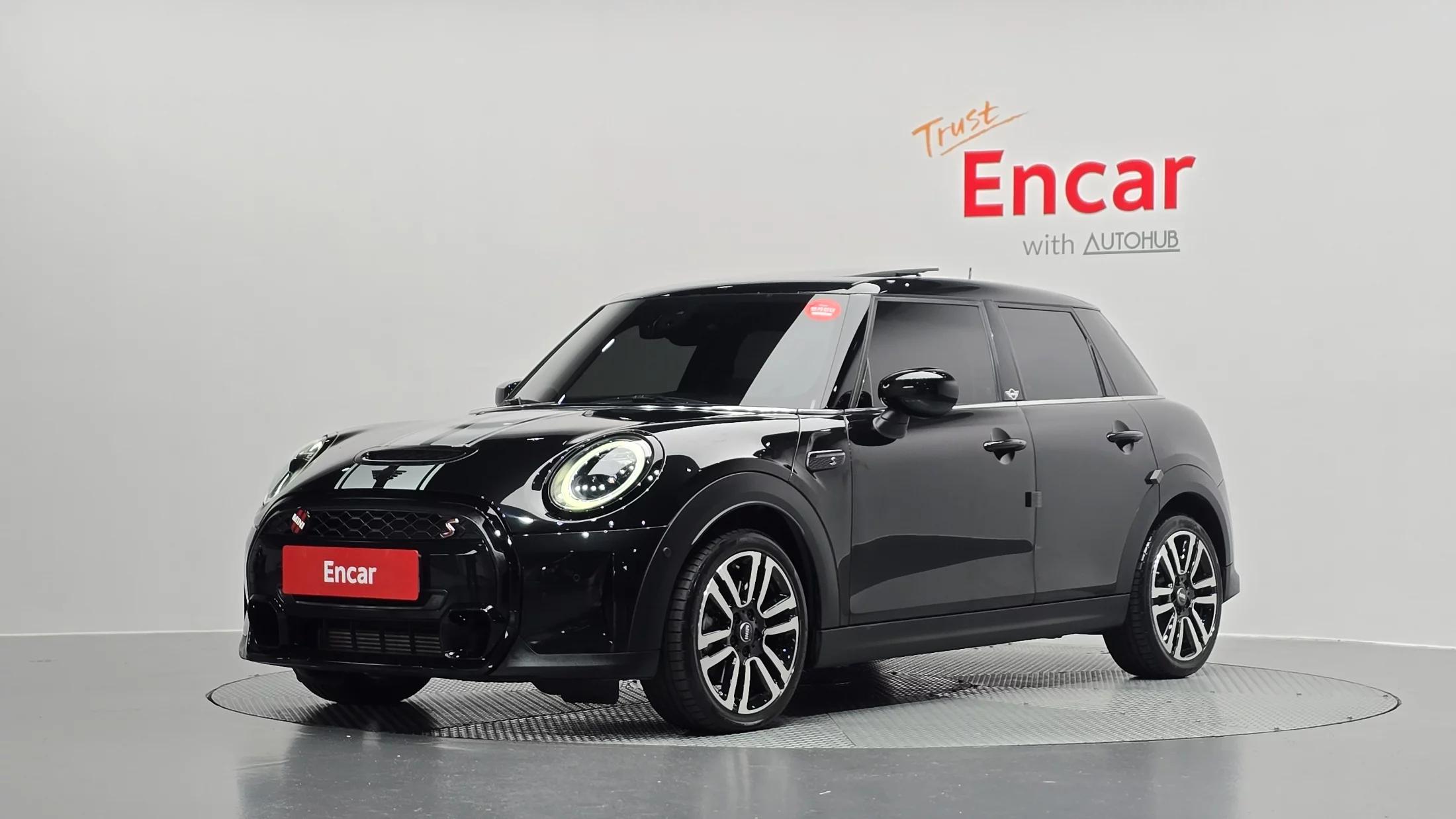 MINI Cooper 5Door Classic Third Generation, 2023 г. 21087 км.