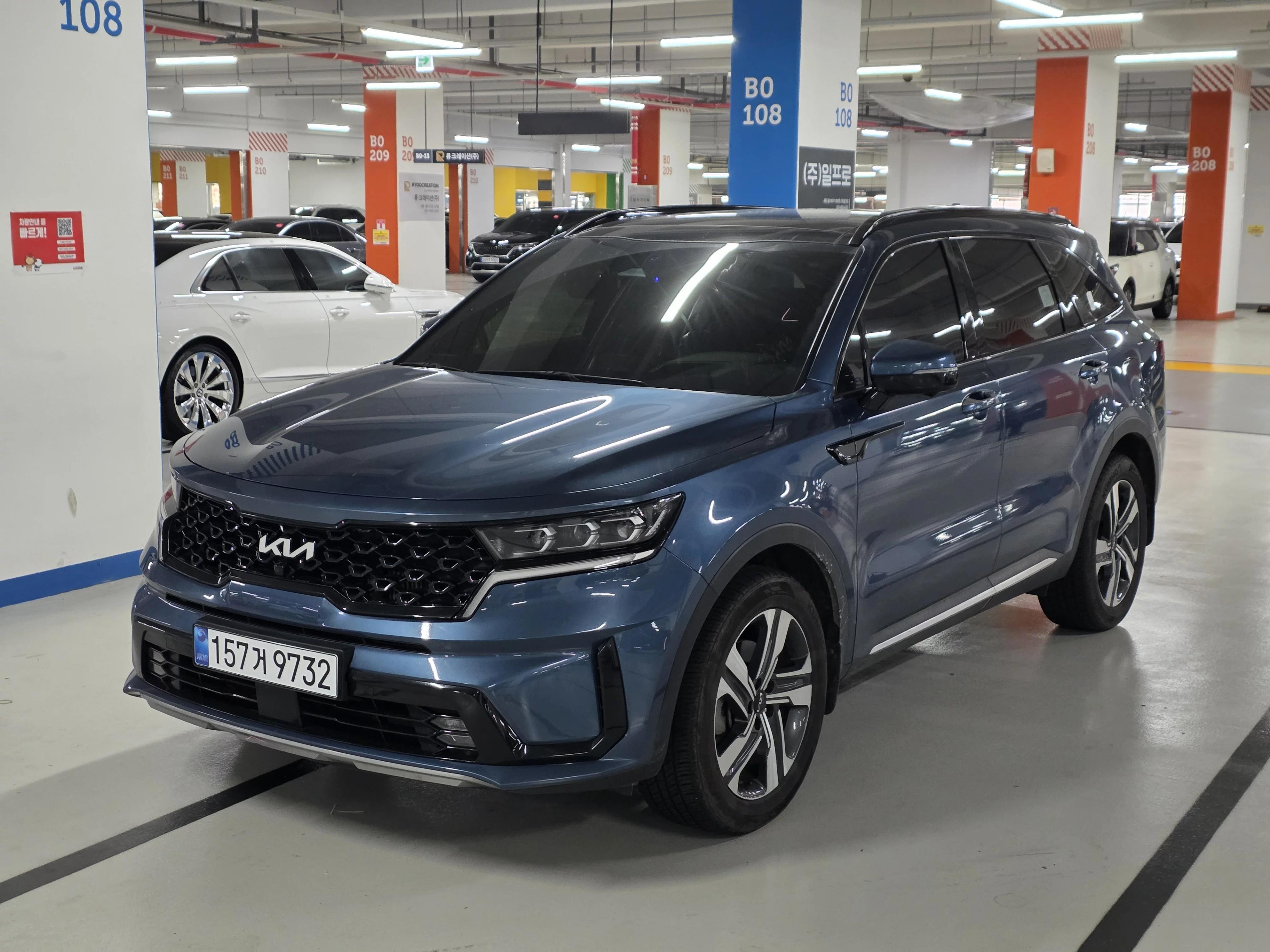 Kia Sorento HEV 1.6 4WD Gravity, гибрид, 2023 г. 90047 км.