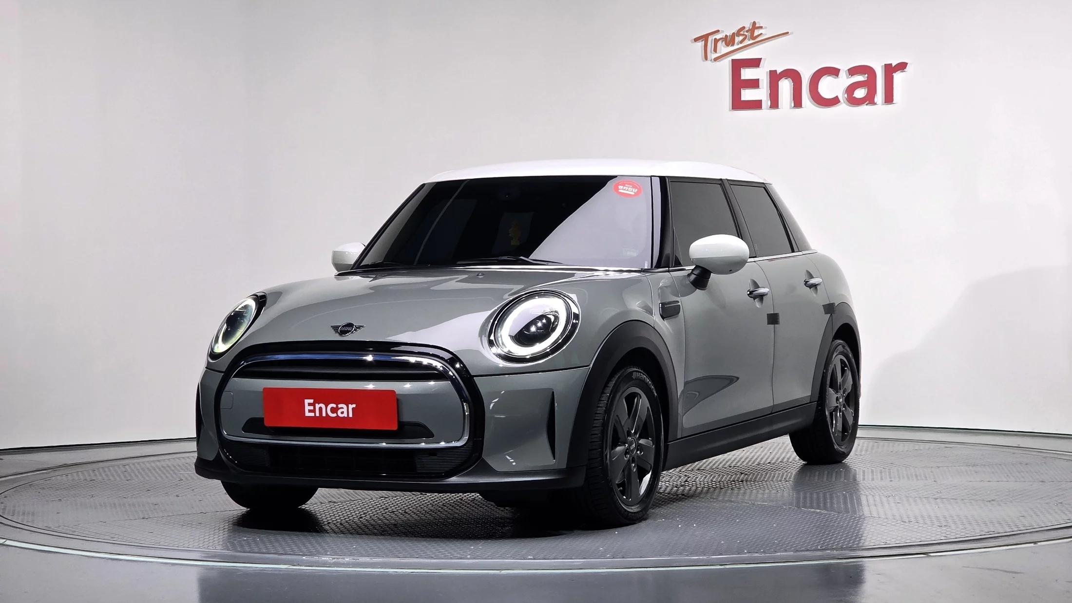 MINI Cooper 5Door Classic Third Generation, 2021 г. 37581 км.