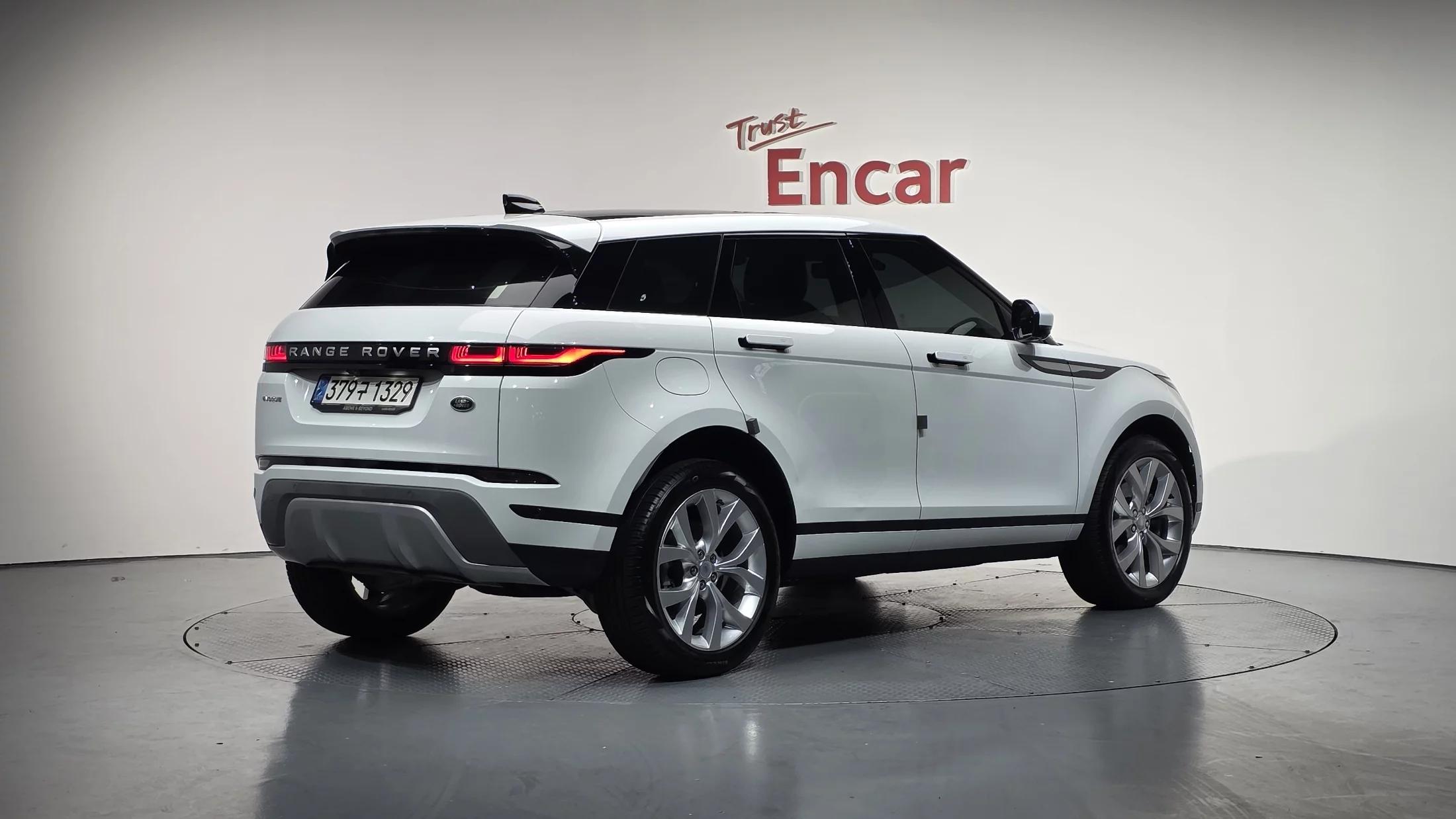 Land Rover RANGE ROVER EVOQUE P250 SE, 2021 г. 36946 км.