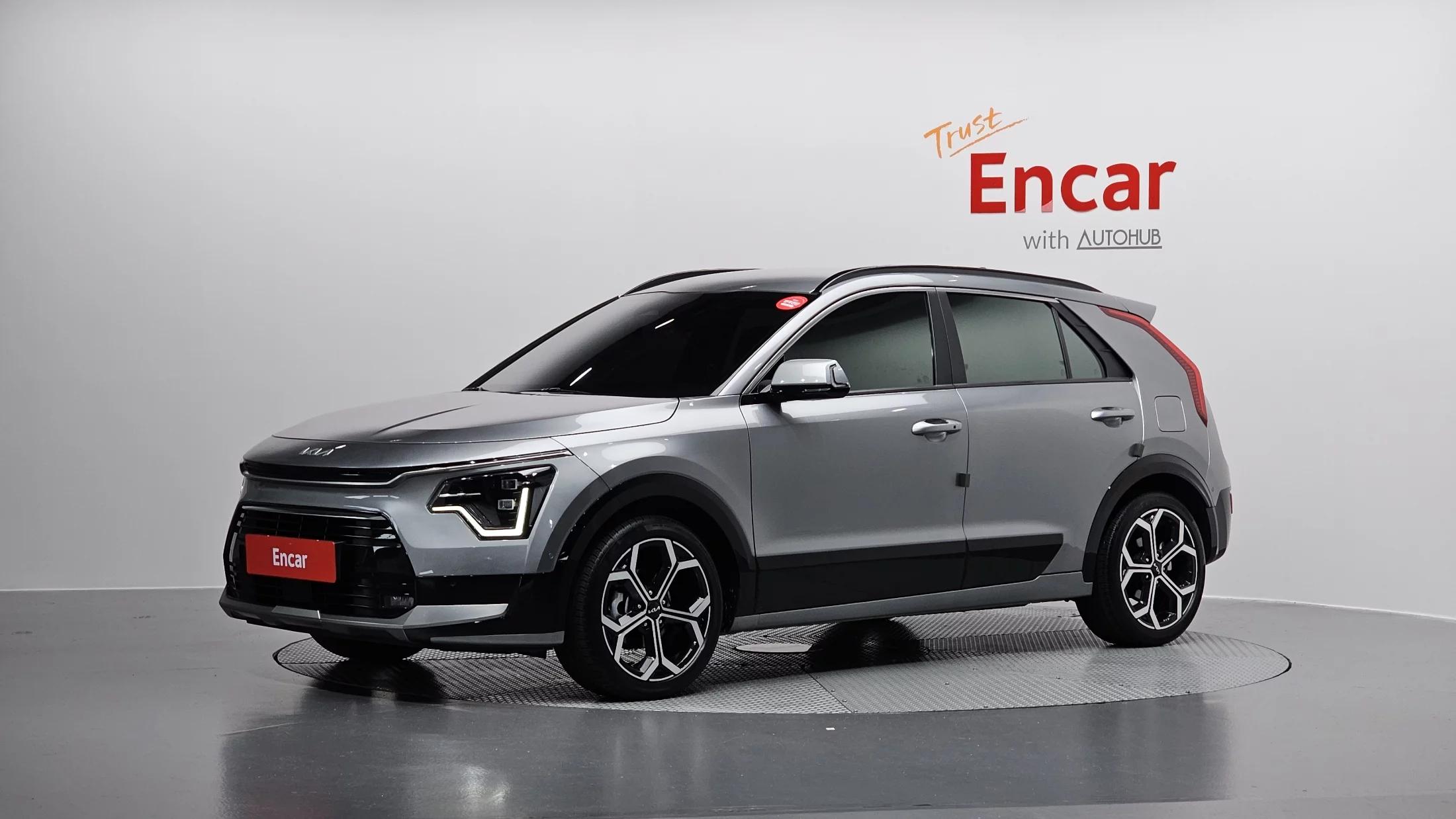 Kia Niro Signature, гибрид, 2022 г. 74934 км.