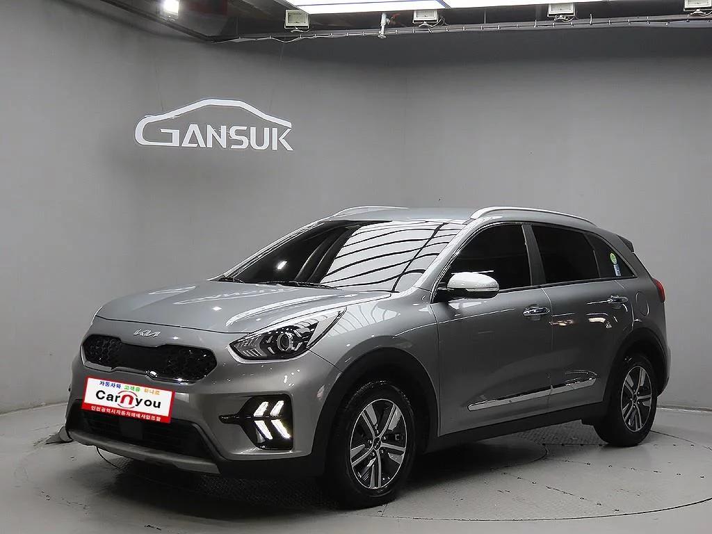 Kia Niro 1.6 HEV Prestige, гибрид, 2021 г. 161067 км.