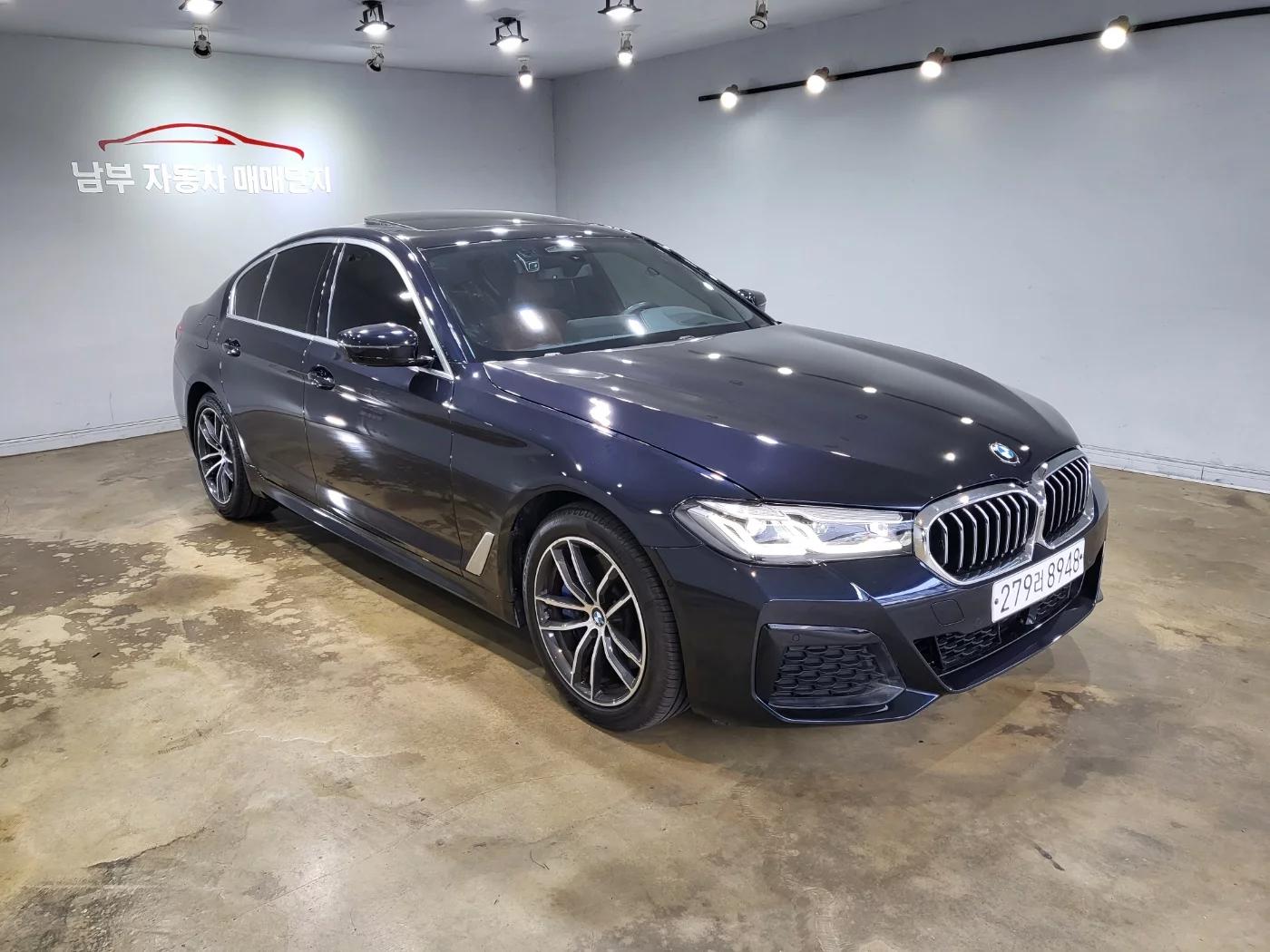 BMW 5-Series 520i M Sport, 2023 г. 28210 км.