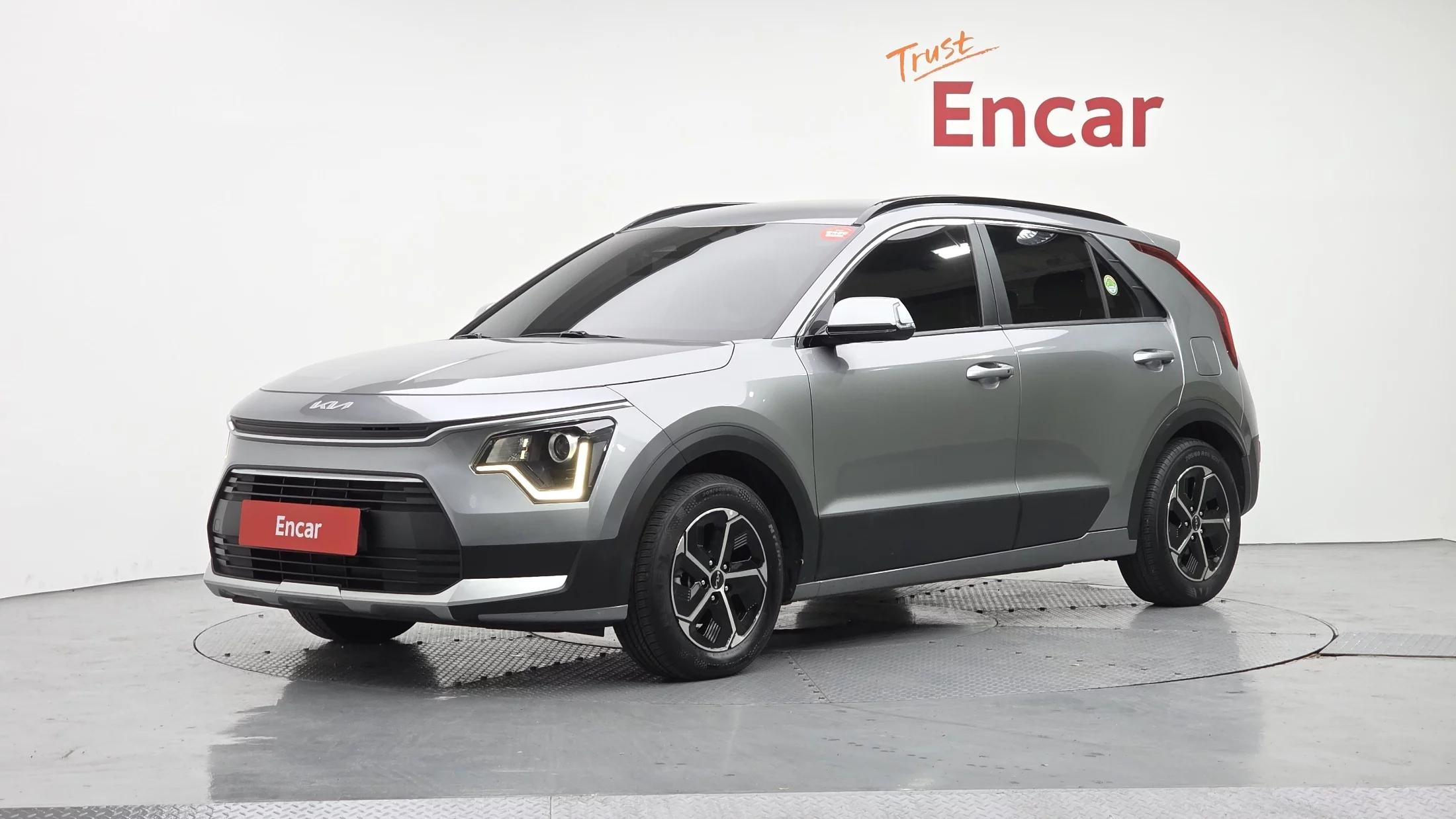 Kia Niro Trendy, гибрид, 2022 г. 142169 км.