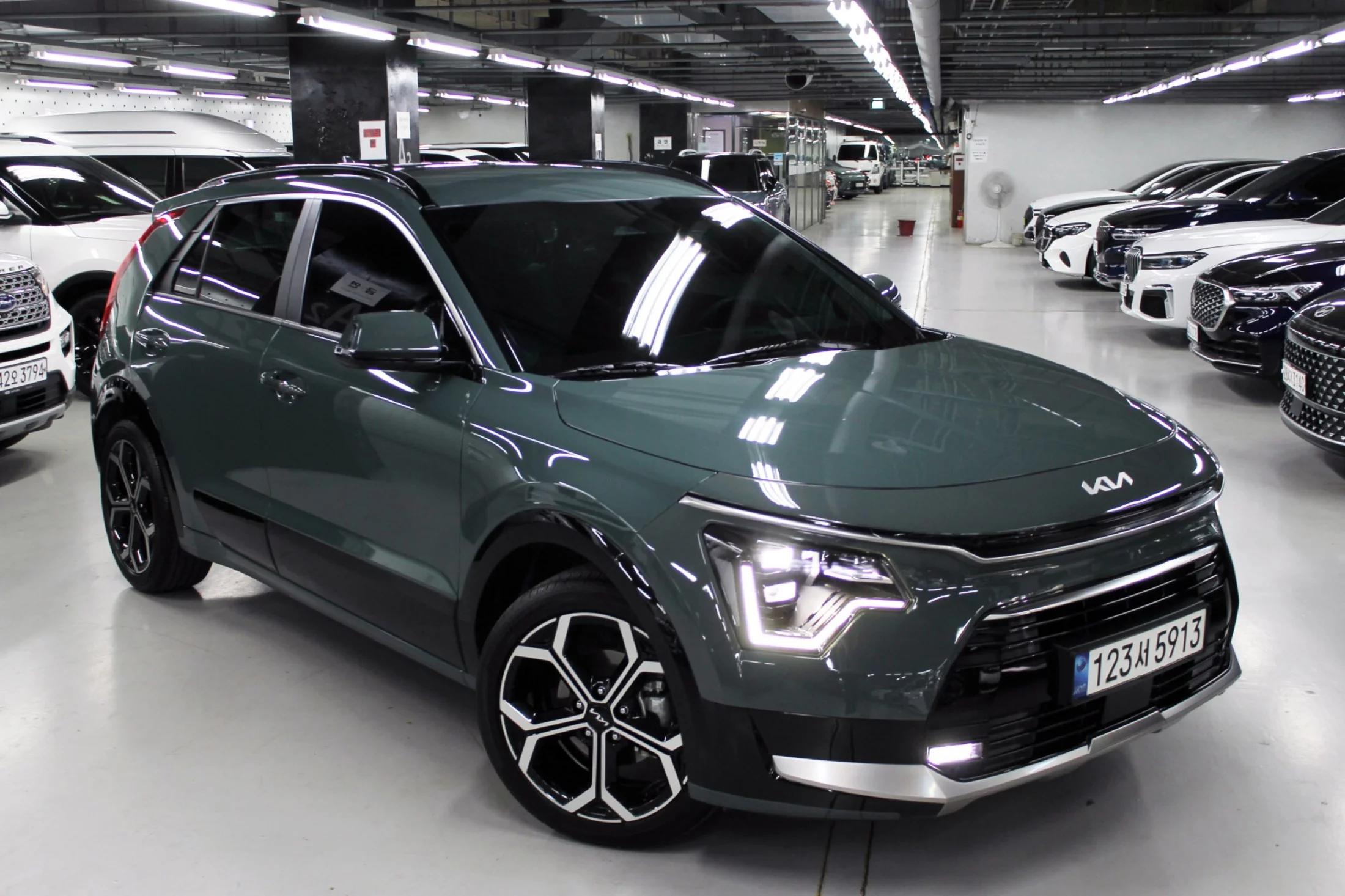 Kia Niro Prestige, гибрид, 2022 г. 33974 км.