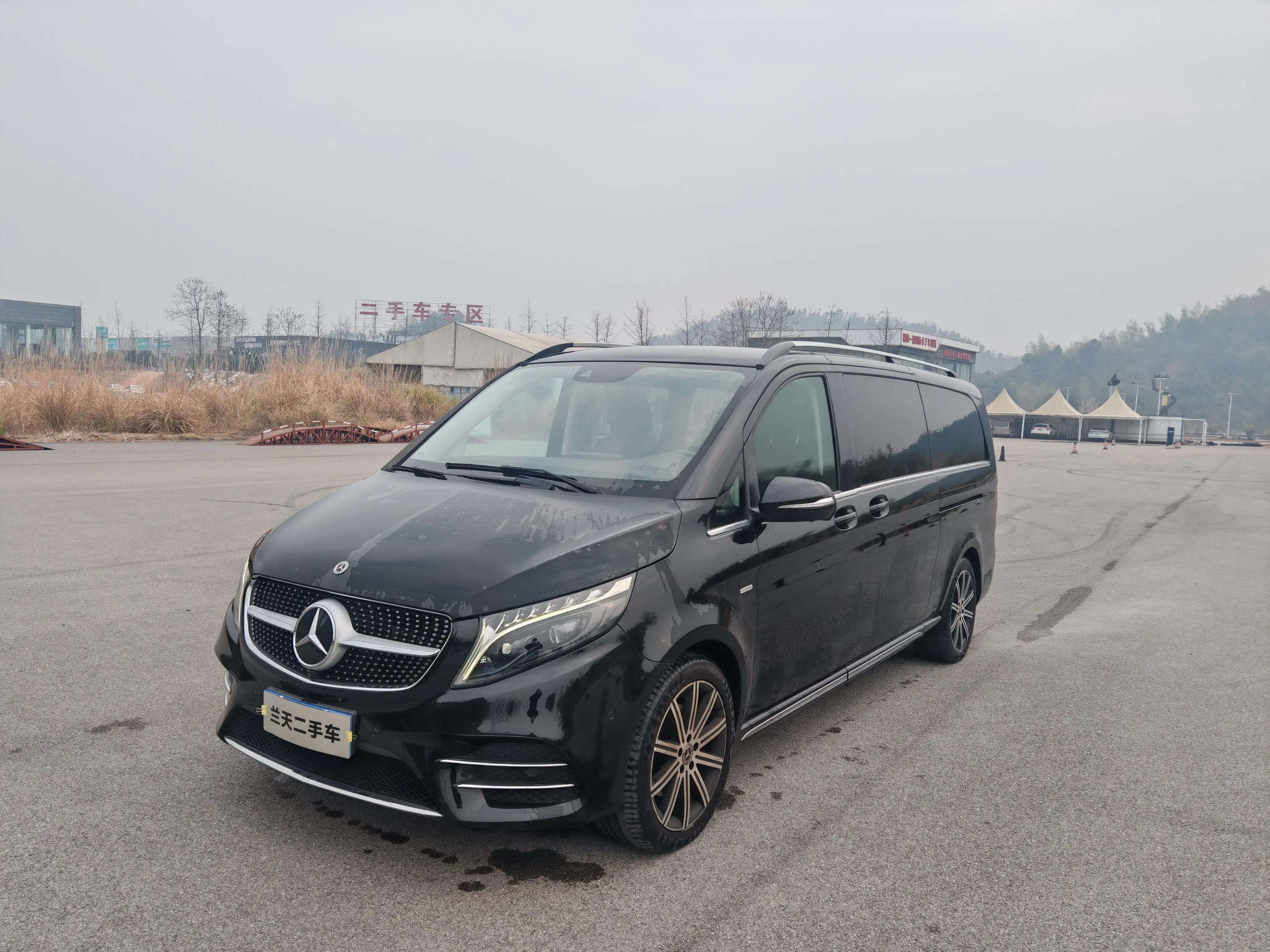 Mercedes-Benz Mercedes Benz V Class 2023 г. 25070 км.