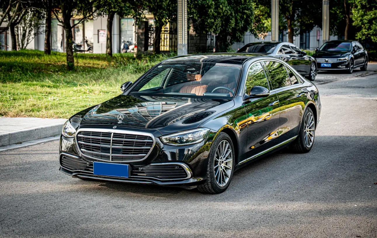 Mercedes-Benz Mercedes Benz S Class 2022 г. 50128 км.