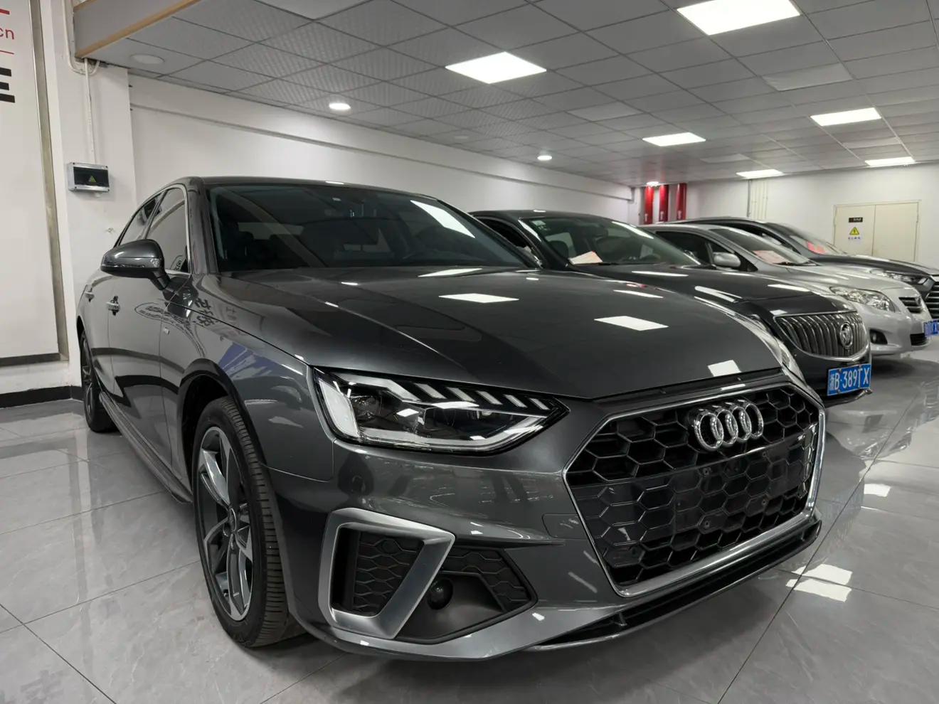 Audi A4L 2022 г. 36014 км.
