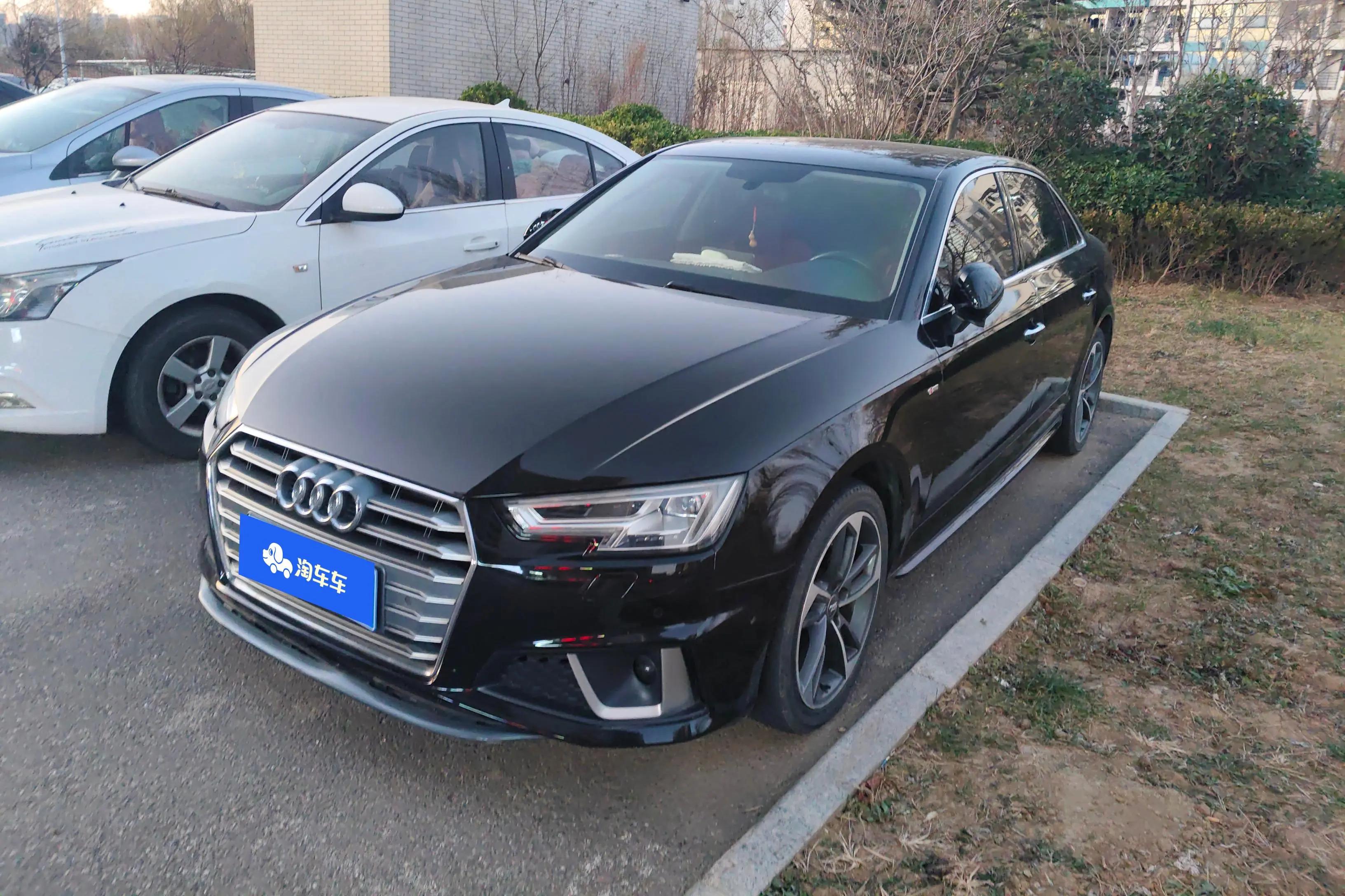 Audi A4L 2021 г. 70548 км.
