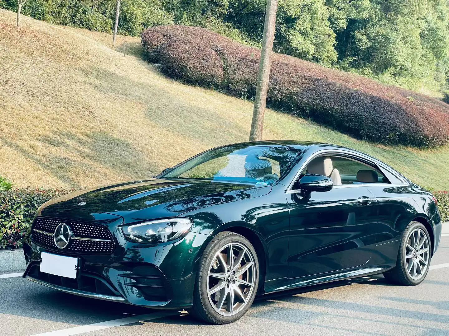Mercedes-Benz E-Class 2023 г. 53114 км.