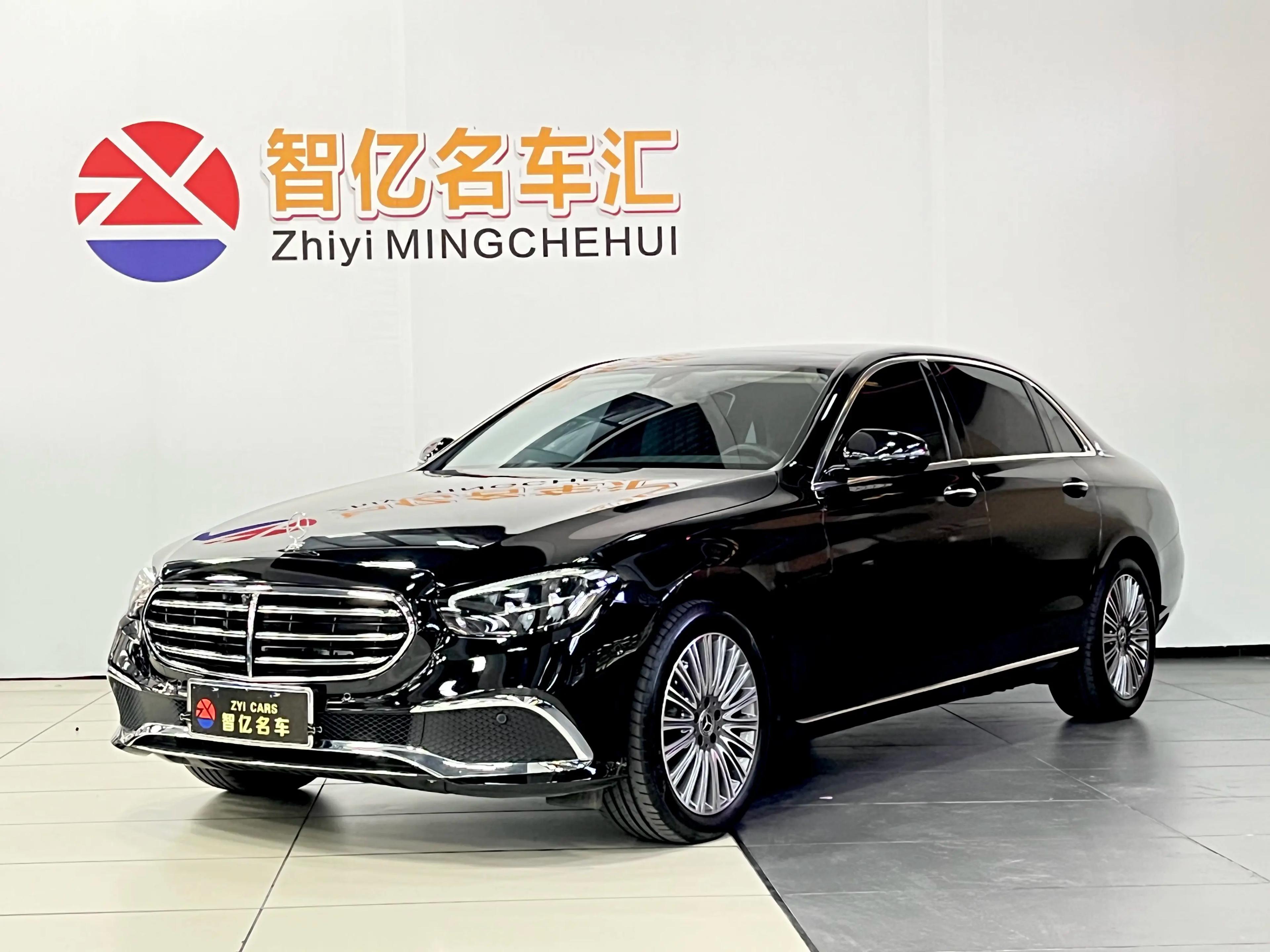 Mercedes-Benz E-Class 2023 г. 13118 км.