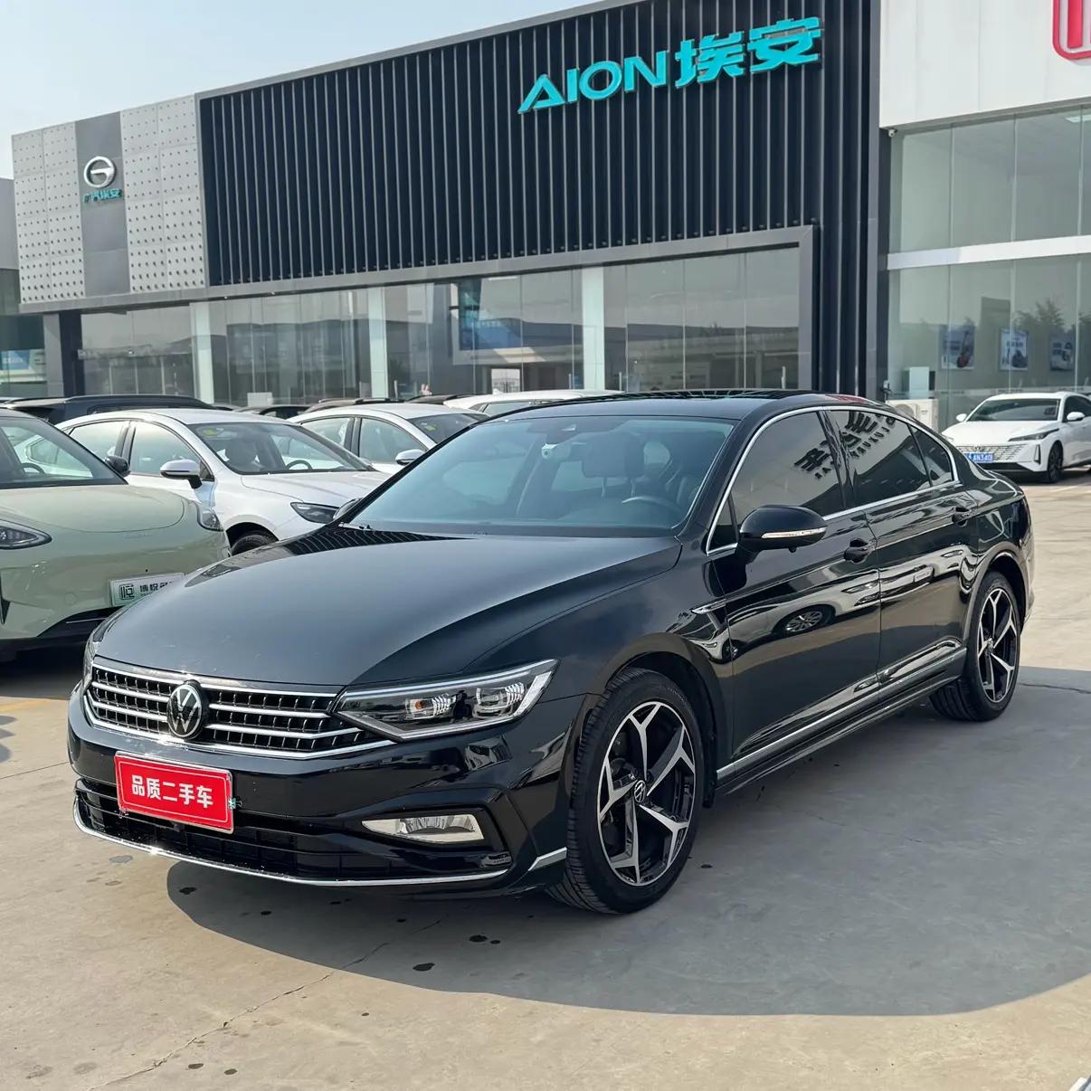 Volkswagen Magotan 2023 г. 33142 км.