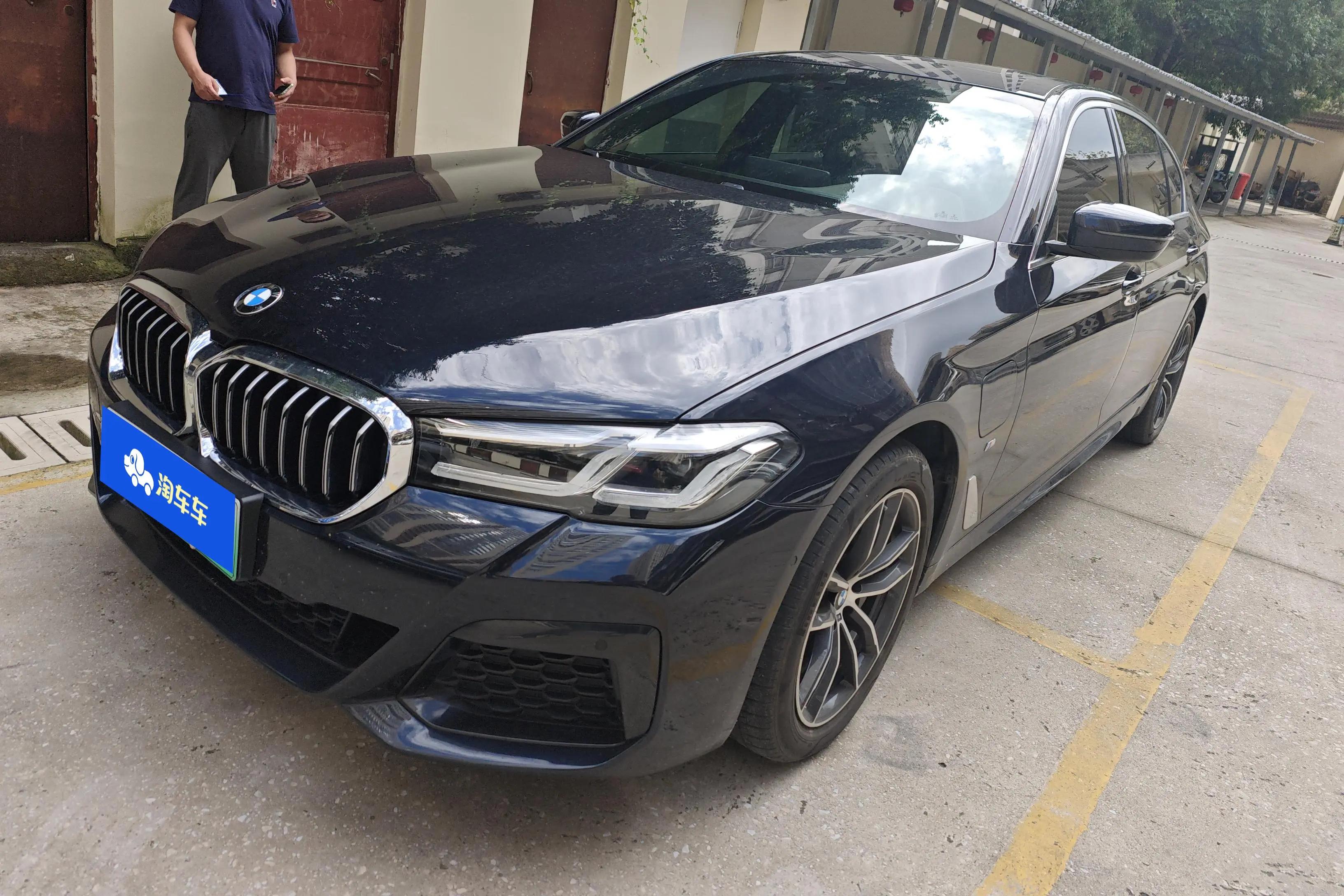 BMW 5 Series PHEV 2021 г. 54800 км.