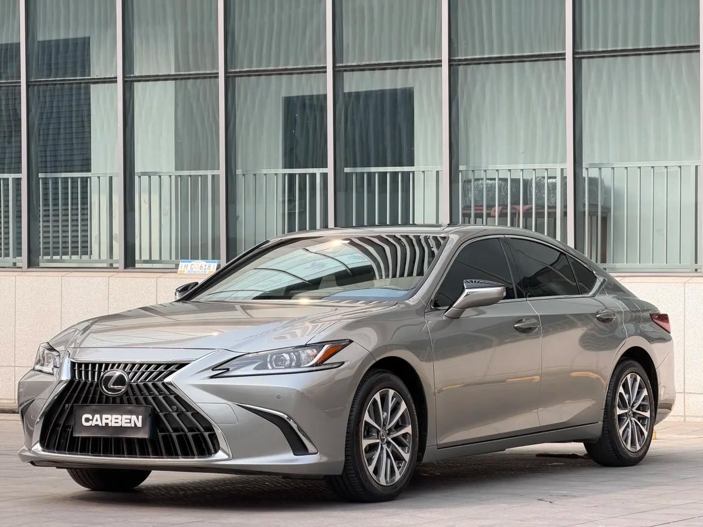 Lexus ES 2024 г. 70127 км.