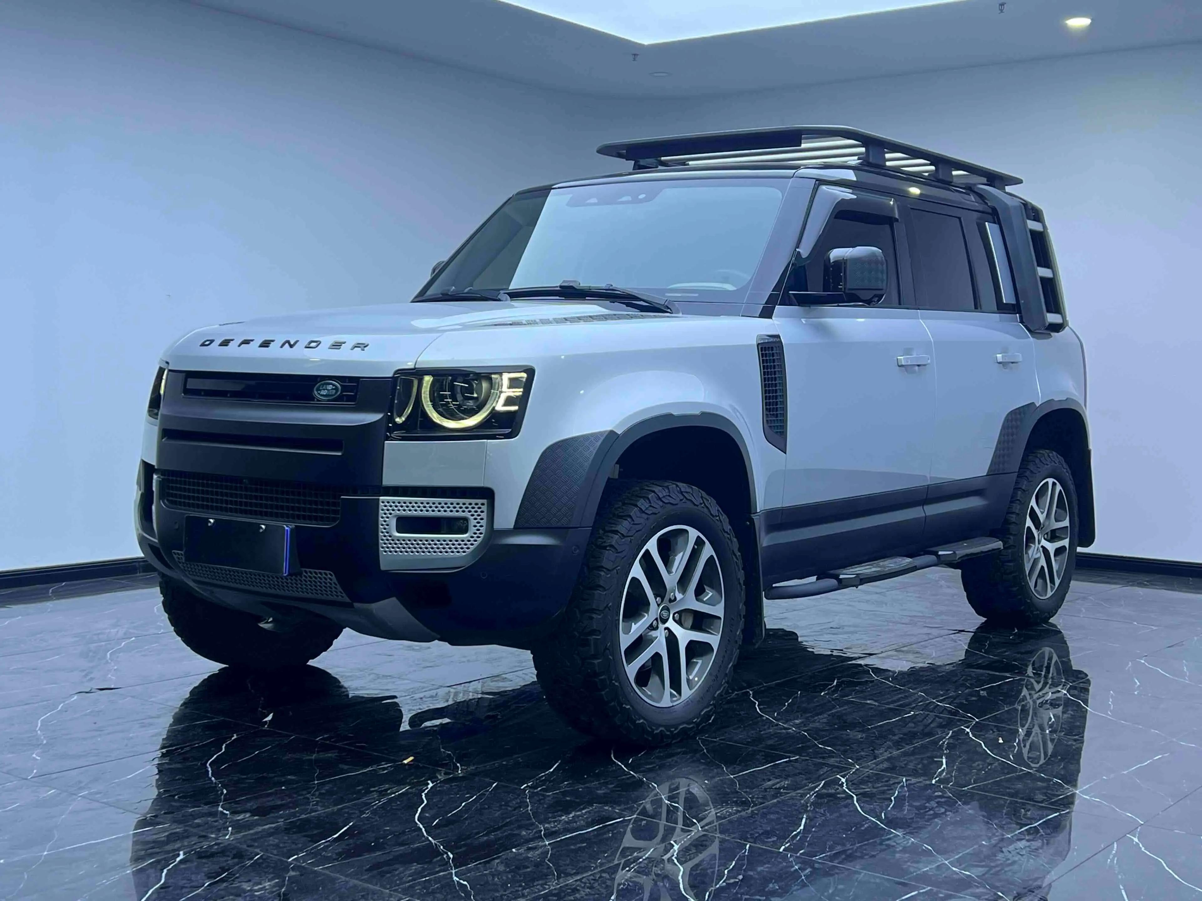 Land Rover Guard 2021 г. 146005 км.