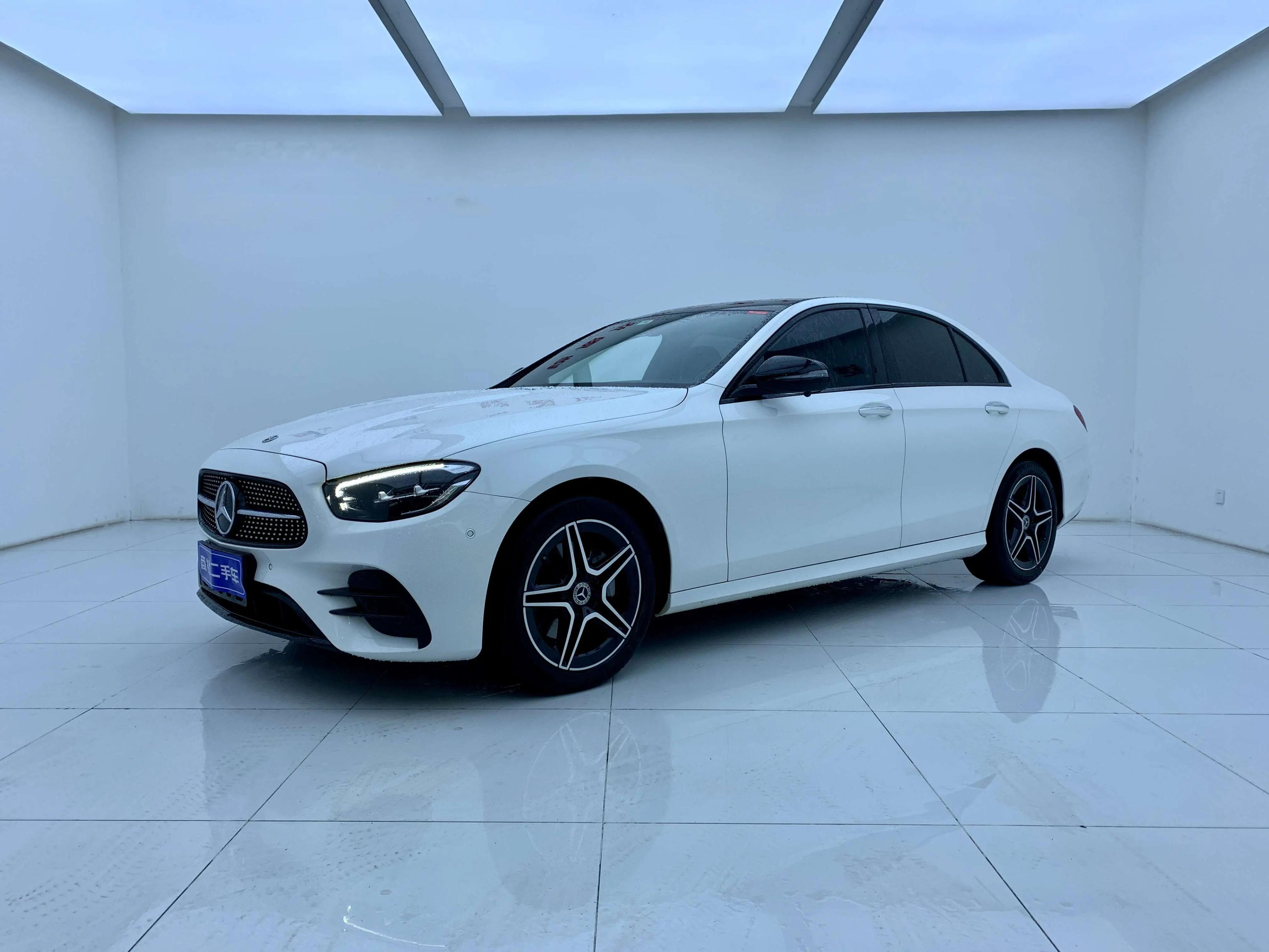 Mercedes-Benz E-Class 2023 г. 31285 км.