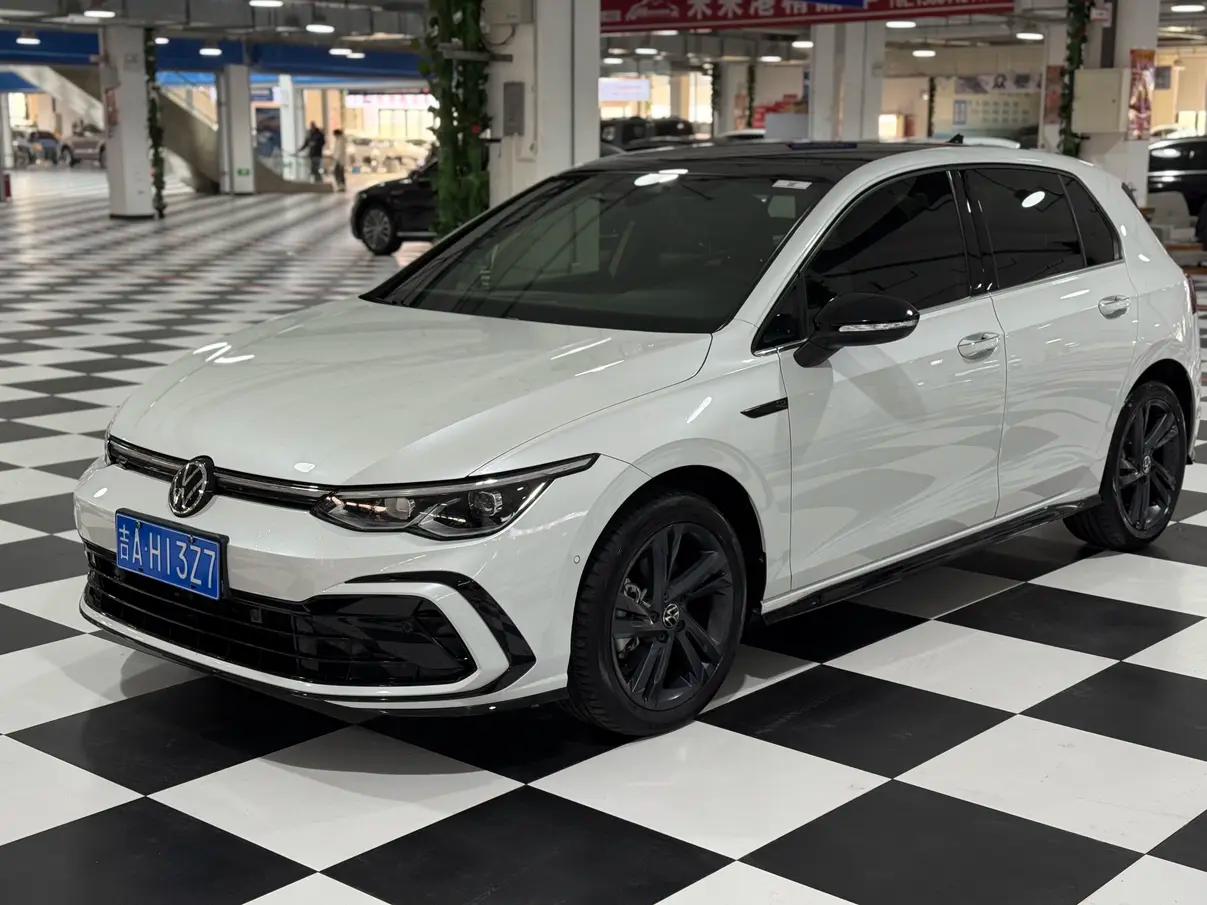 Volkswagen Golf 2022 г. 50000 км.
