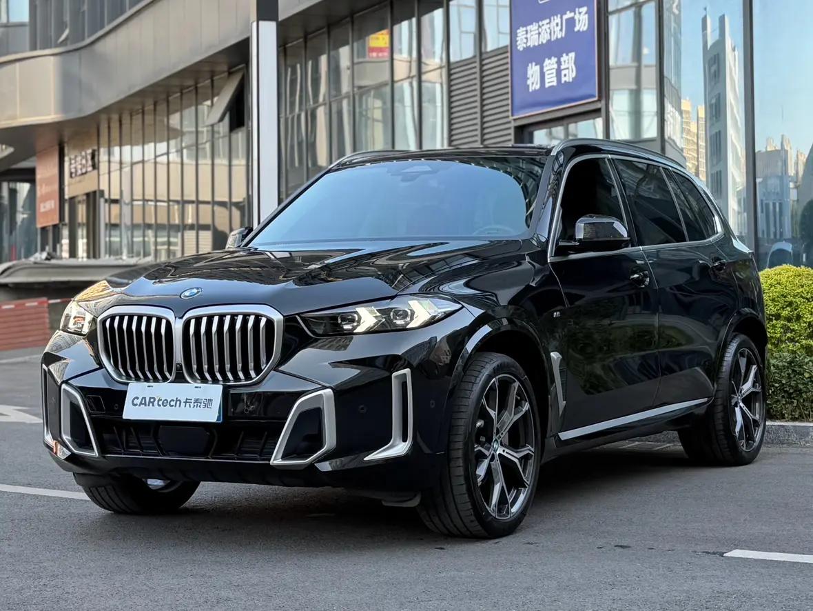 BMW X5 2024 г. 34074 км.