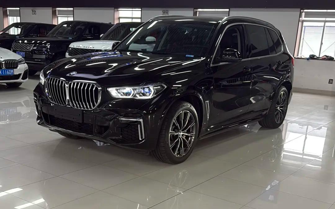 BMW X5 2023 г. 70051 км.