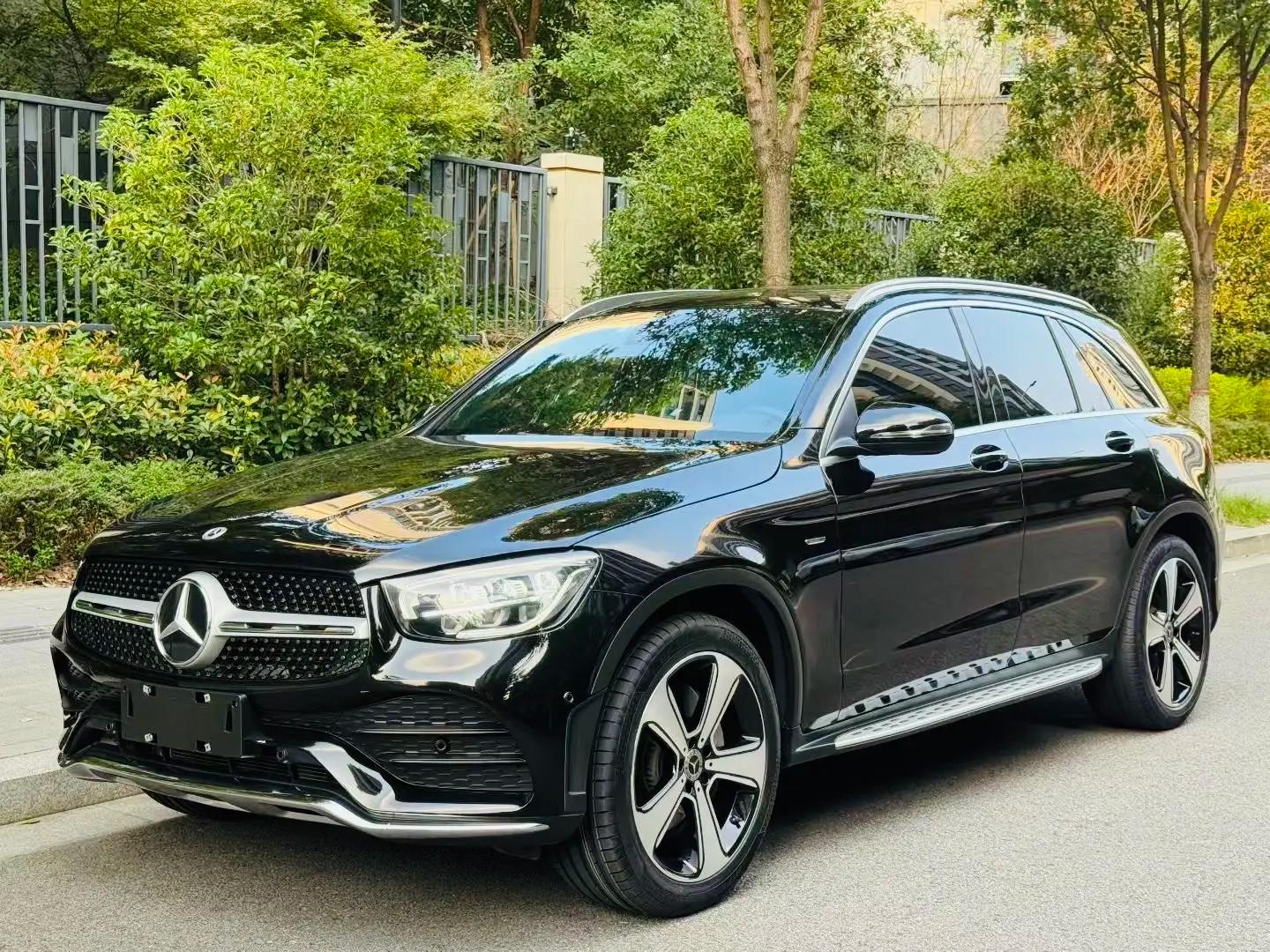Mercedes-Benz GLC 2022 г. 54076 км.
