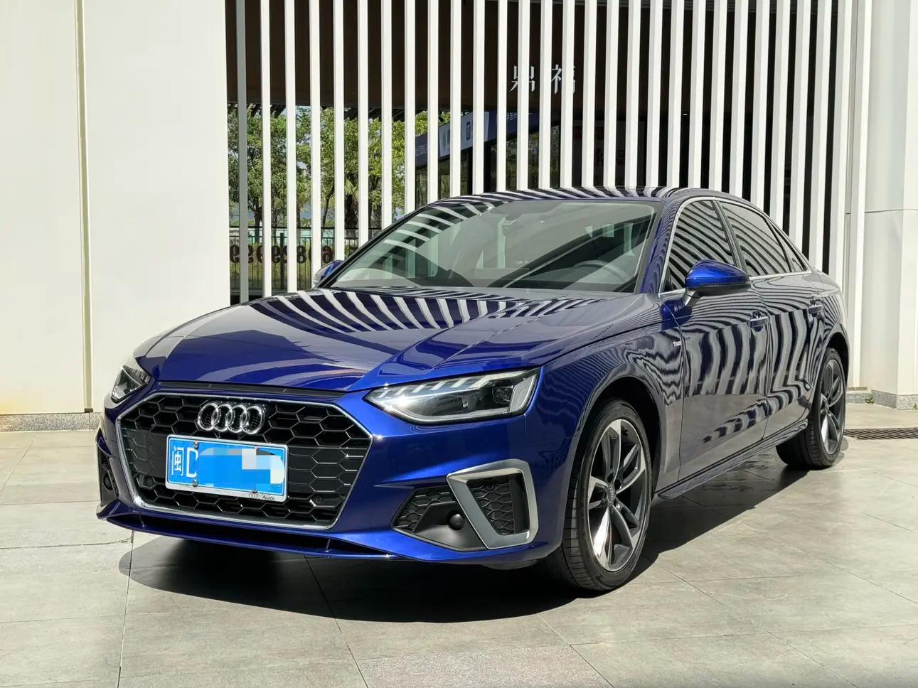 Audi A4L 2021 г. 71013 км.