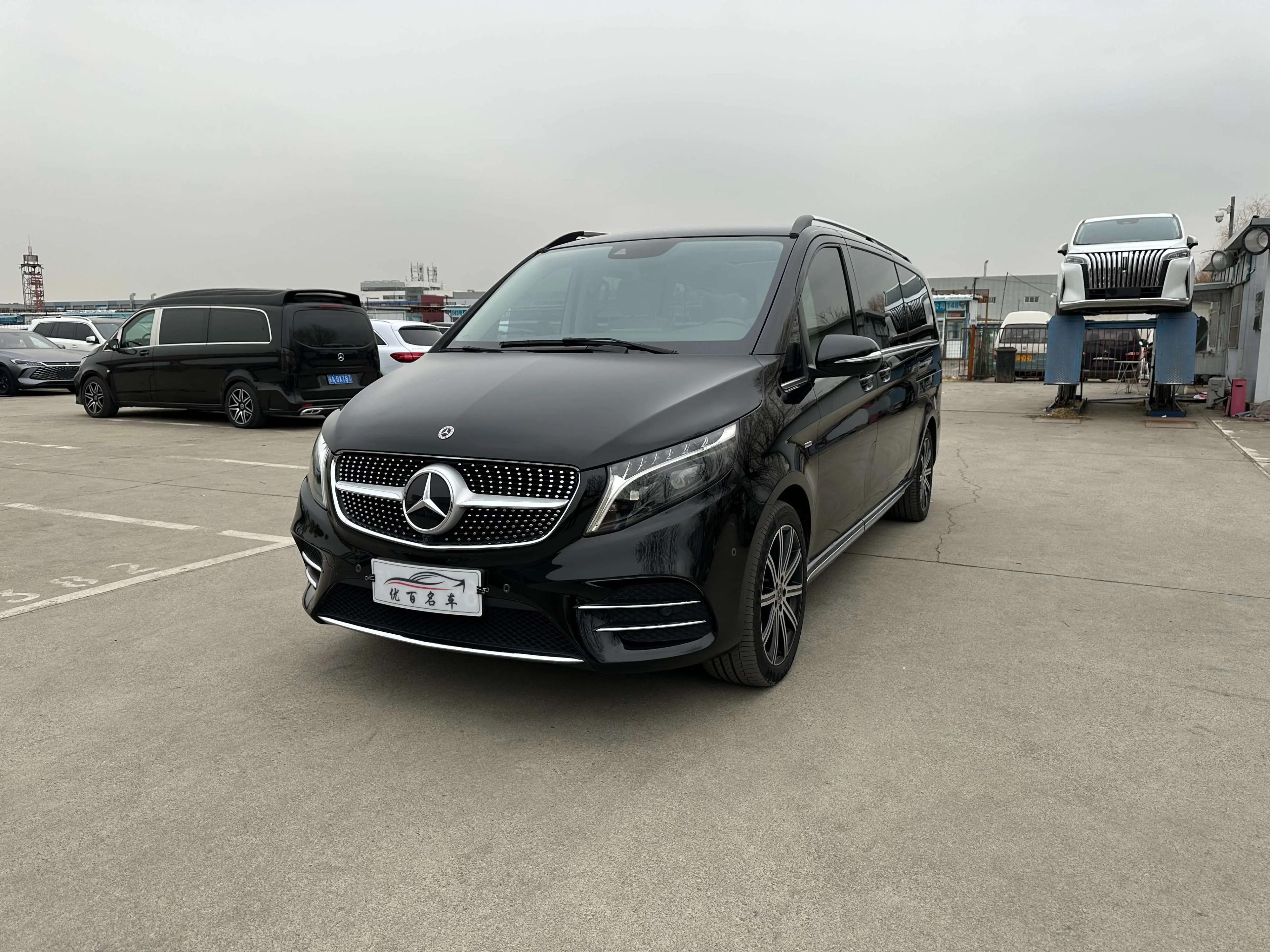 Mercedes-Benz Mercedes Benz V Class 2023 г. 53074 км.
