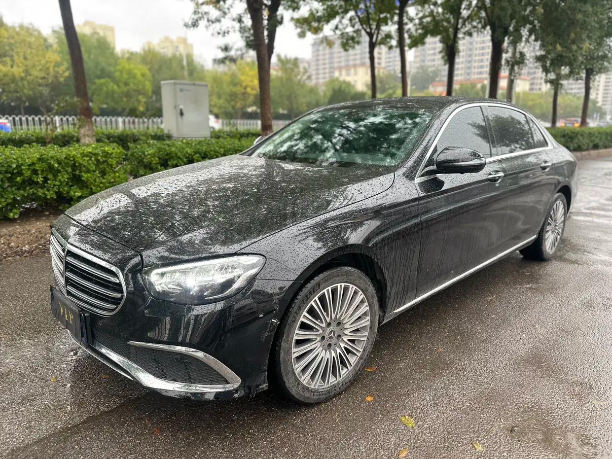 Mercedes-Benz E-Class 2023 г. 41029 км.
